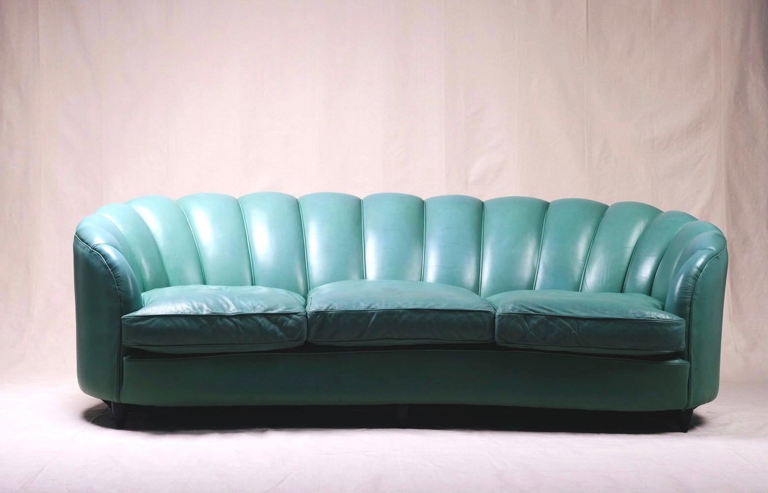 Shell Sofa  In Excellent Condition For Sale In BANGALOW, NSW