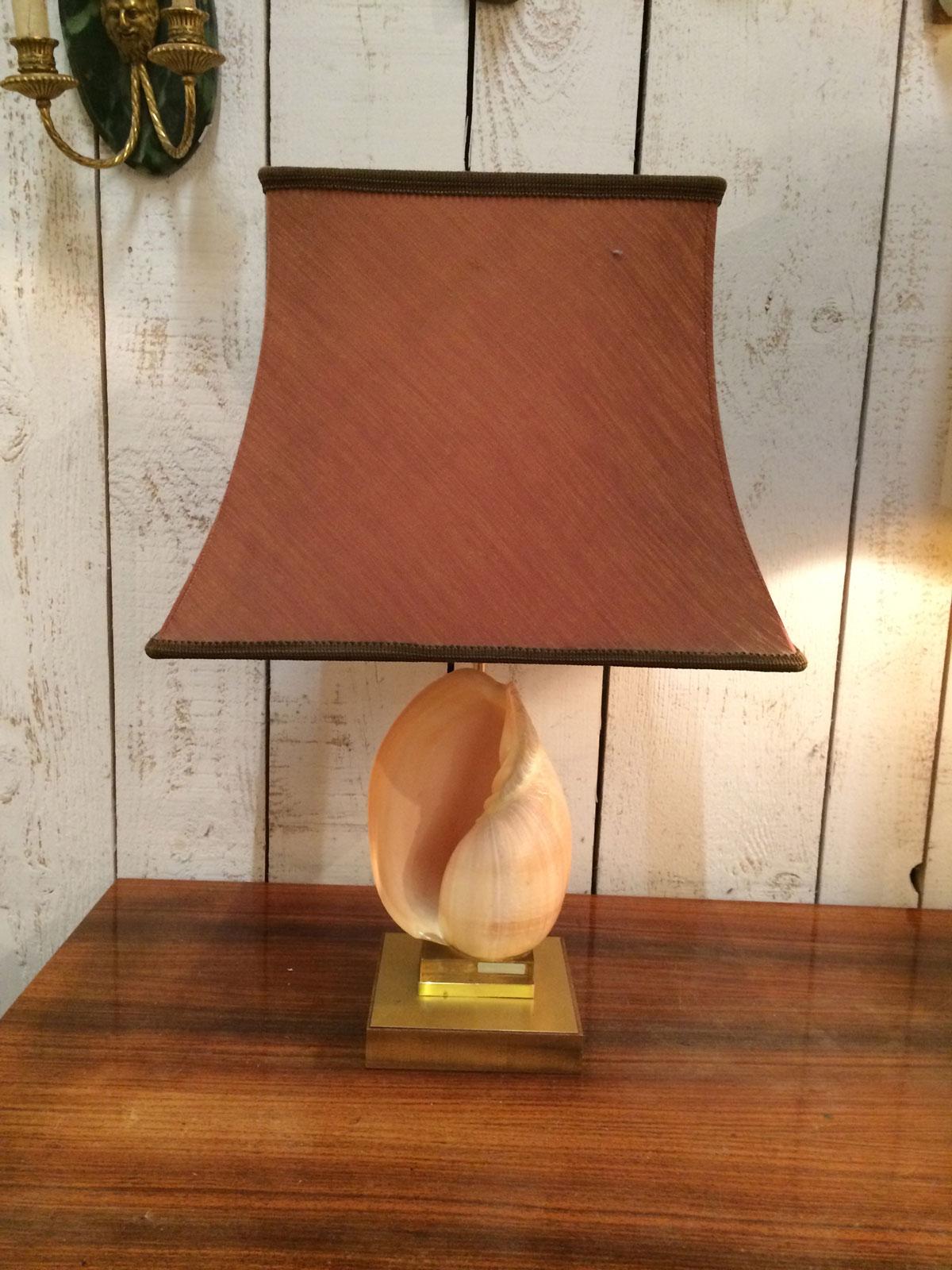 Late 20th Century Shell Table Lamp on a Brass Base For Sale