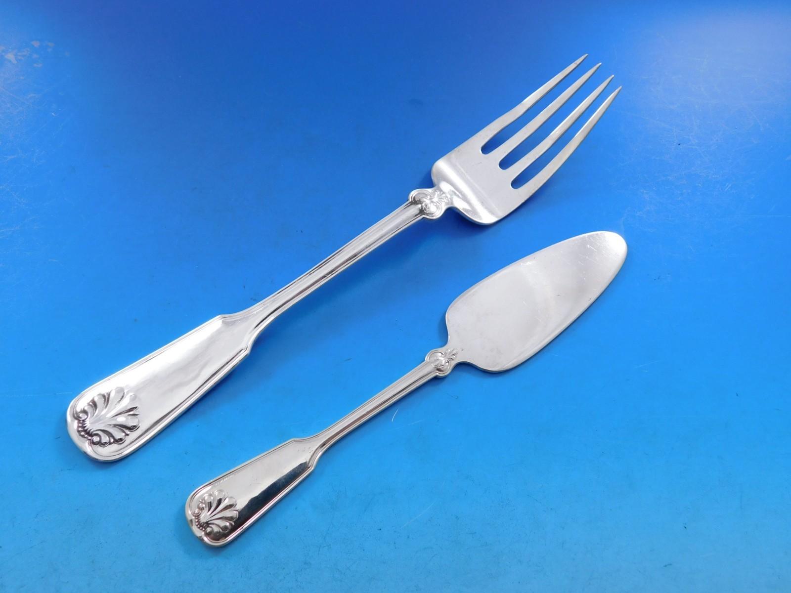 Shell & Thread by Tiffany Sterling Silver Flatware Set 12 Service 141 pcs Dinner For Sale 3