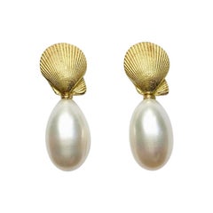  18 Carat Yellow Gold Shell Top and Cream Freshwater Pearl Earrings