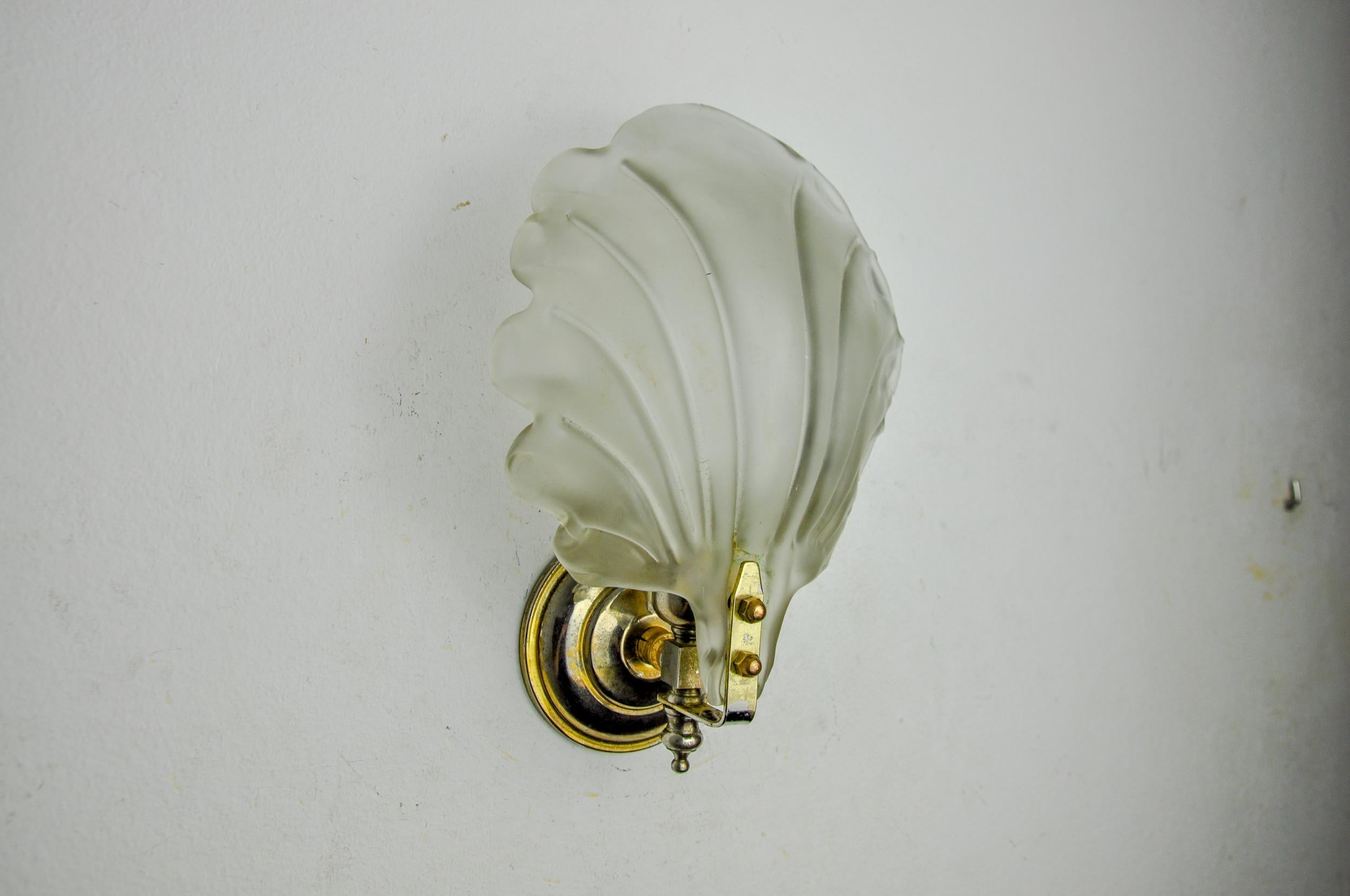 Italian Shell wall lamp, murano glass, italy, 1970 For Sale