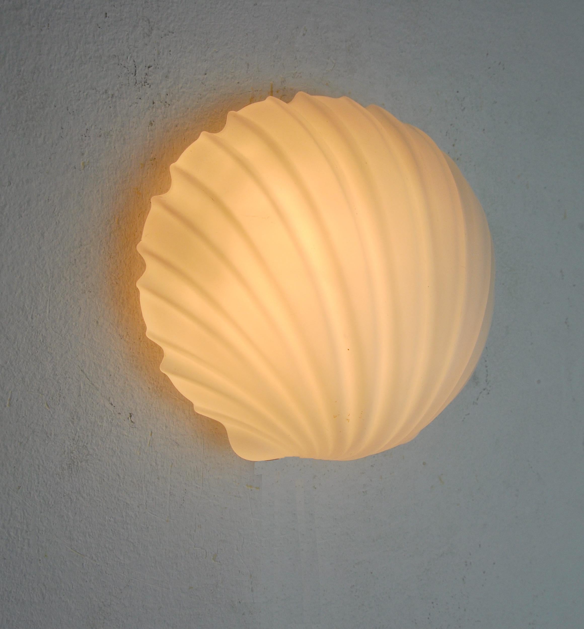 Late 20th Century Shell wall lamp, white opaline, Italy, 1980 For Sale
