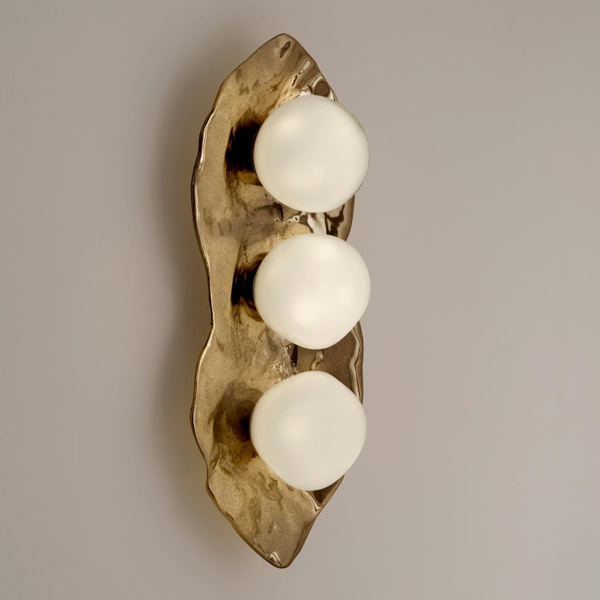 Applique Shell di Gaspare Asaro - Finitura nichel lucido In condizioni Nuovo in vendita a New York, NY