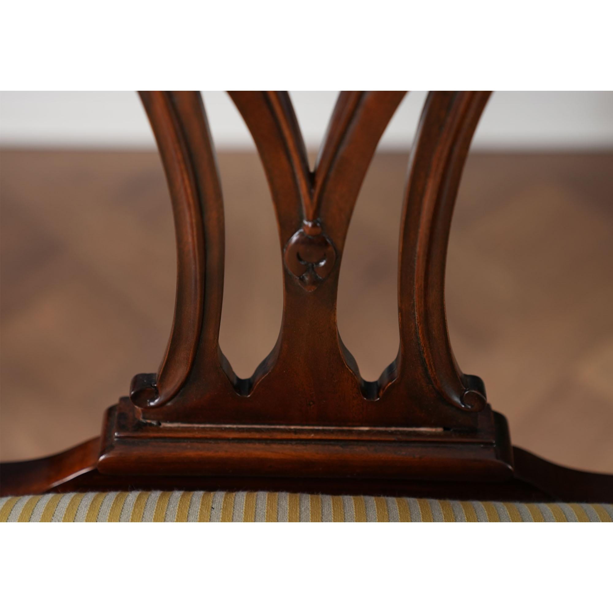 Sedie da pranzo in mogano Shellback, set da 10 in vendita 4