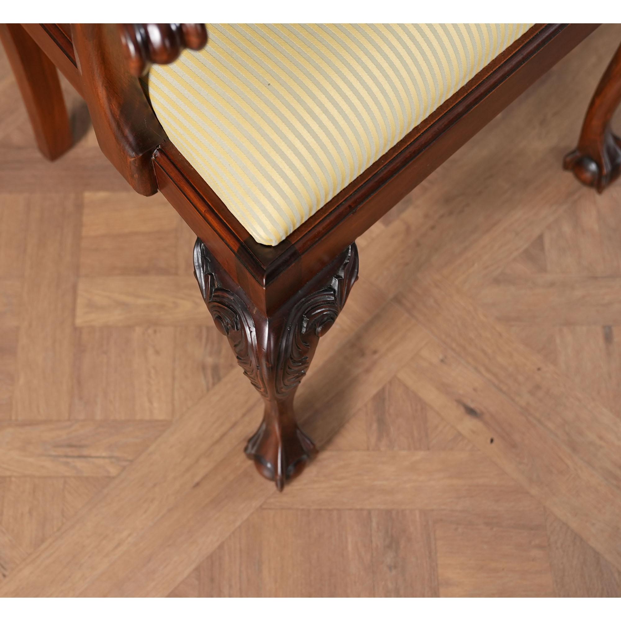 Sedie da pranzo in mogano Shellback, set da 10 in vendita 7