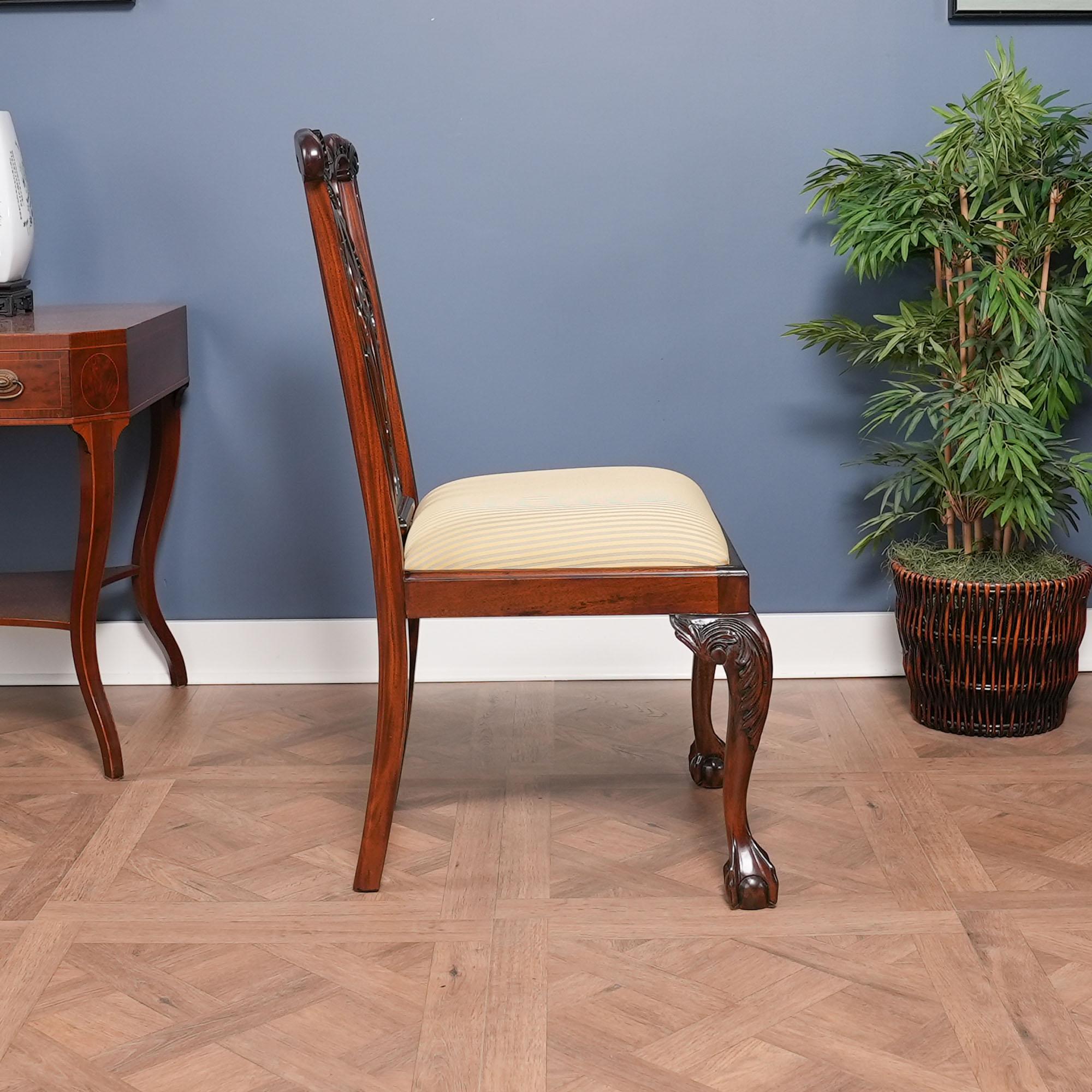 Sedie da pranzo in mogano Shellback, set da 10 in vendita 11