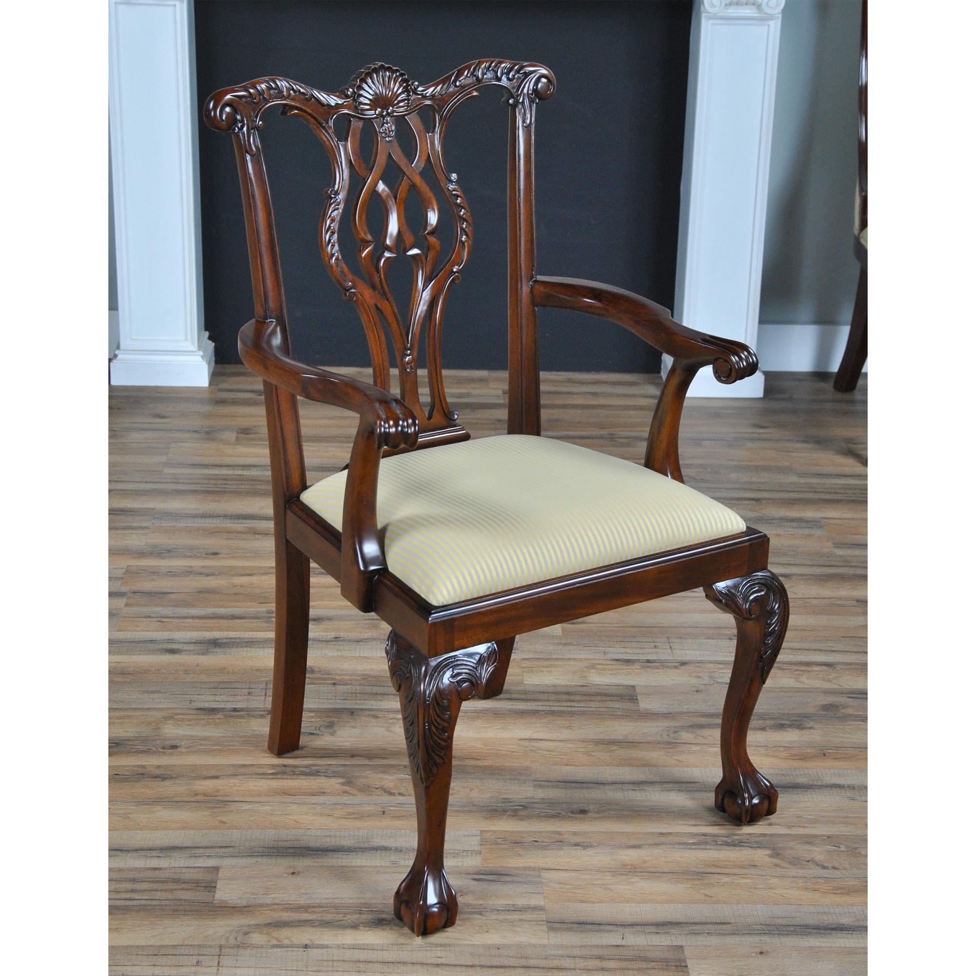 Chippendale Sedie da pranzo in mogano Shellback, set da 10 in vendita