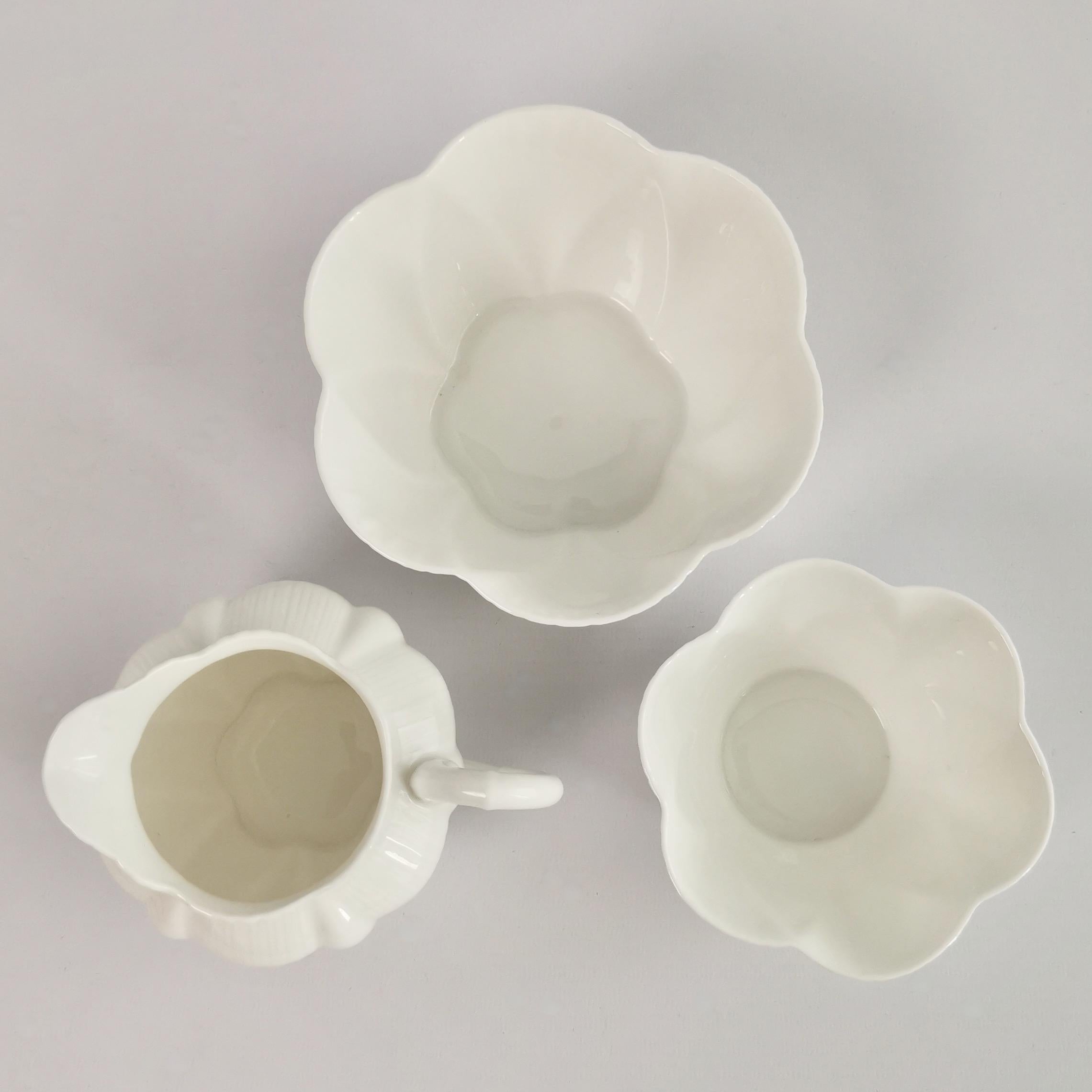 20th Century Shelley Dainty White Porcelain Tea Service for Six, Early 20th C