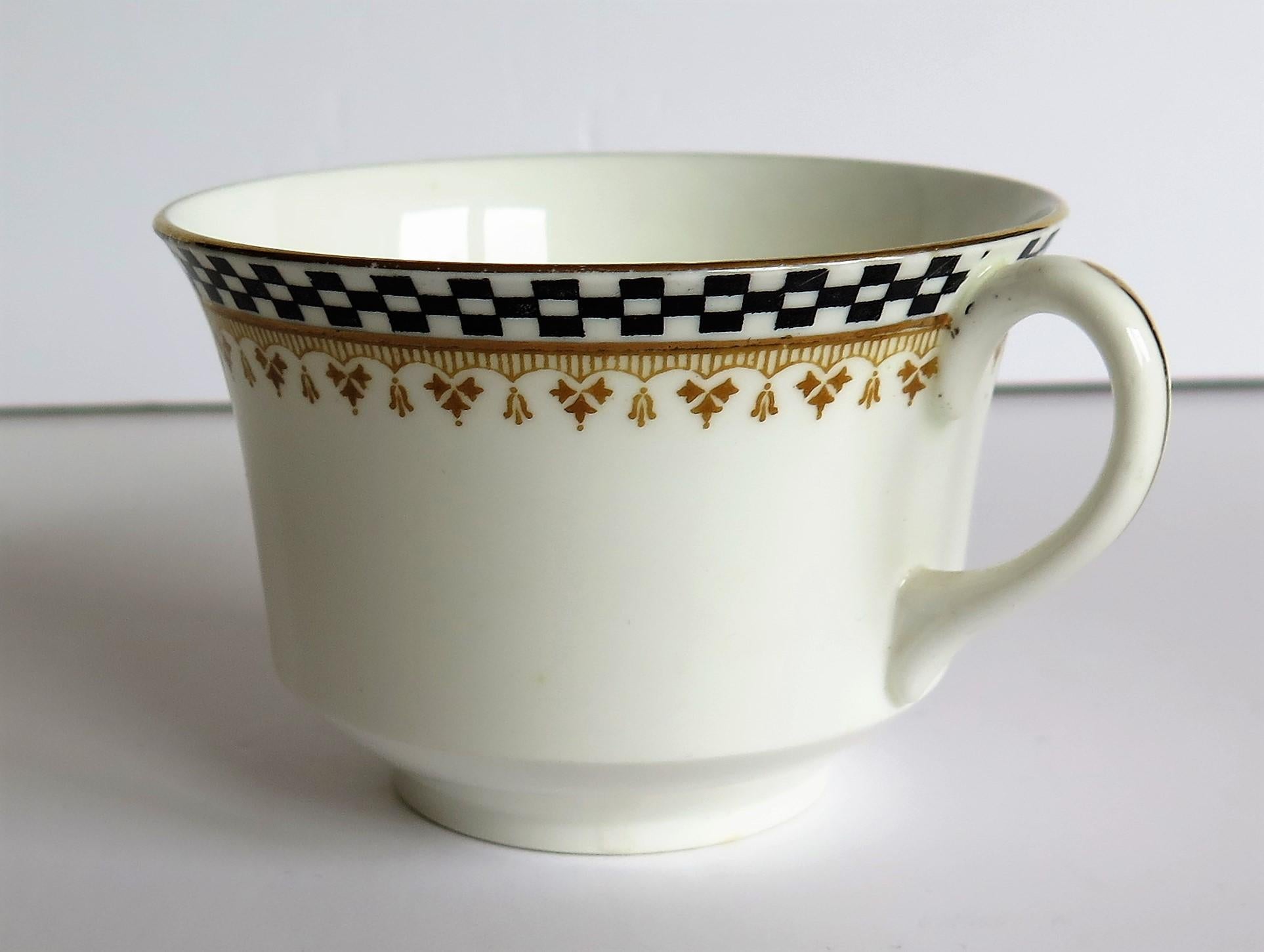 Art Deco period Shelley Porcelain 13 Piece Part Tea Set ptn 10797, circa 1920 For Sale 5