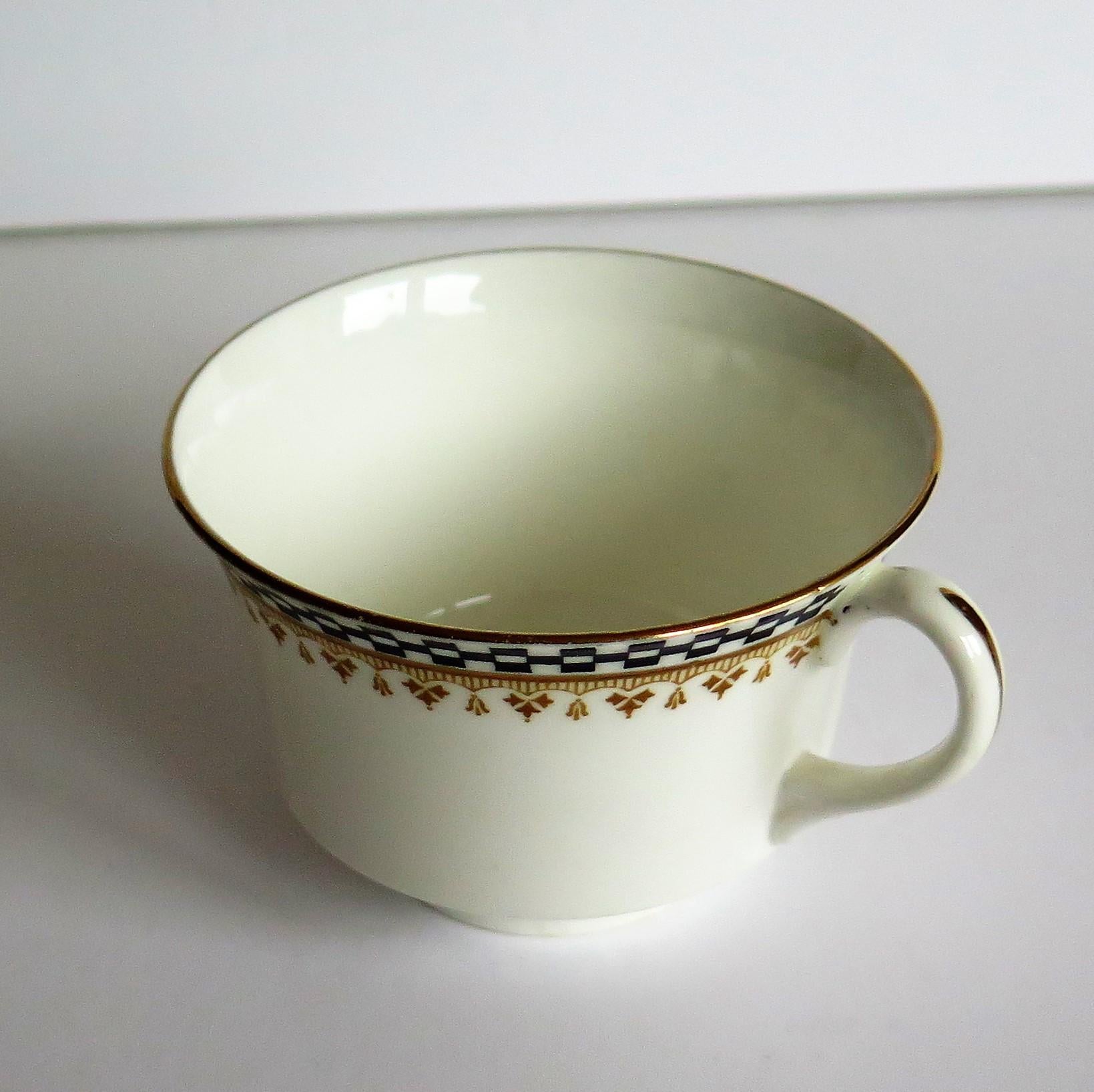 Art Deco period Shelley Porcelain 13 Piece Part Tea Set ptn 10797, circa 1920 For Sale 6