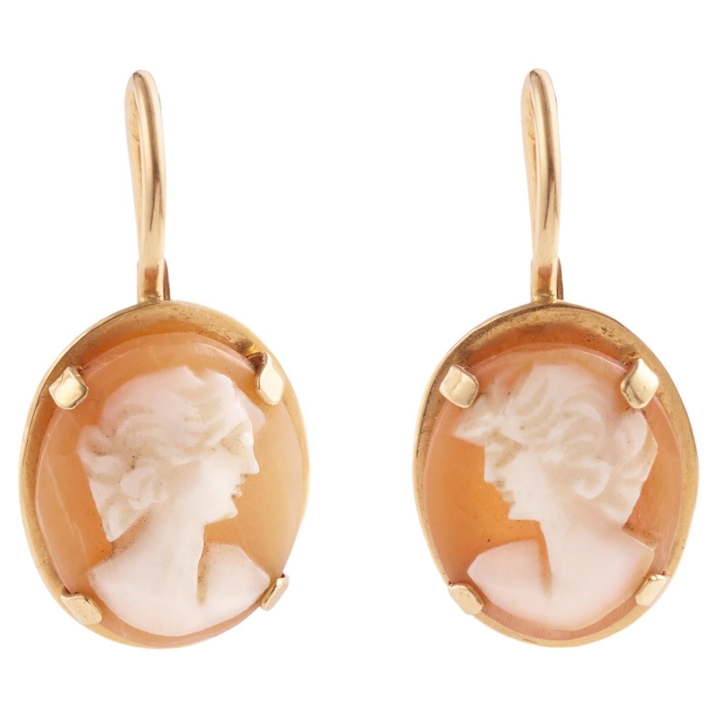Shells Cameo 18 Carat Yellow Gold Drop Earrings For Sale at 1stDibs