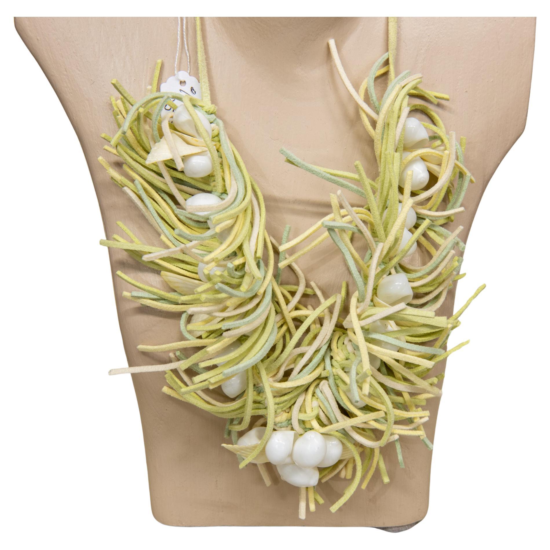 Shells Necklaces In Excellent Condition For Sale In Alessandria, Piemonte
