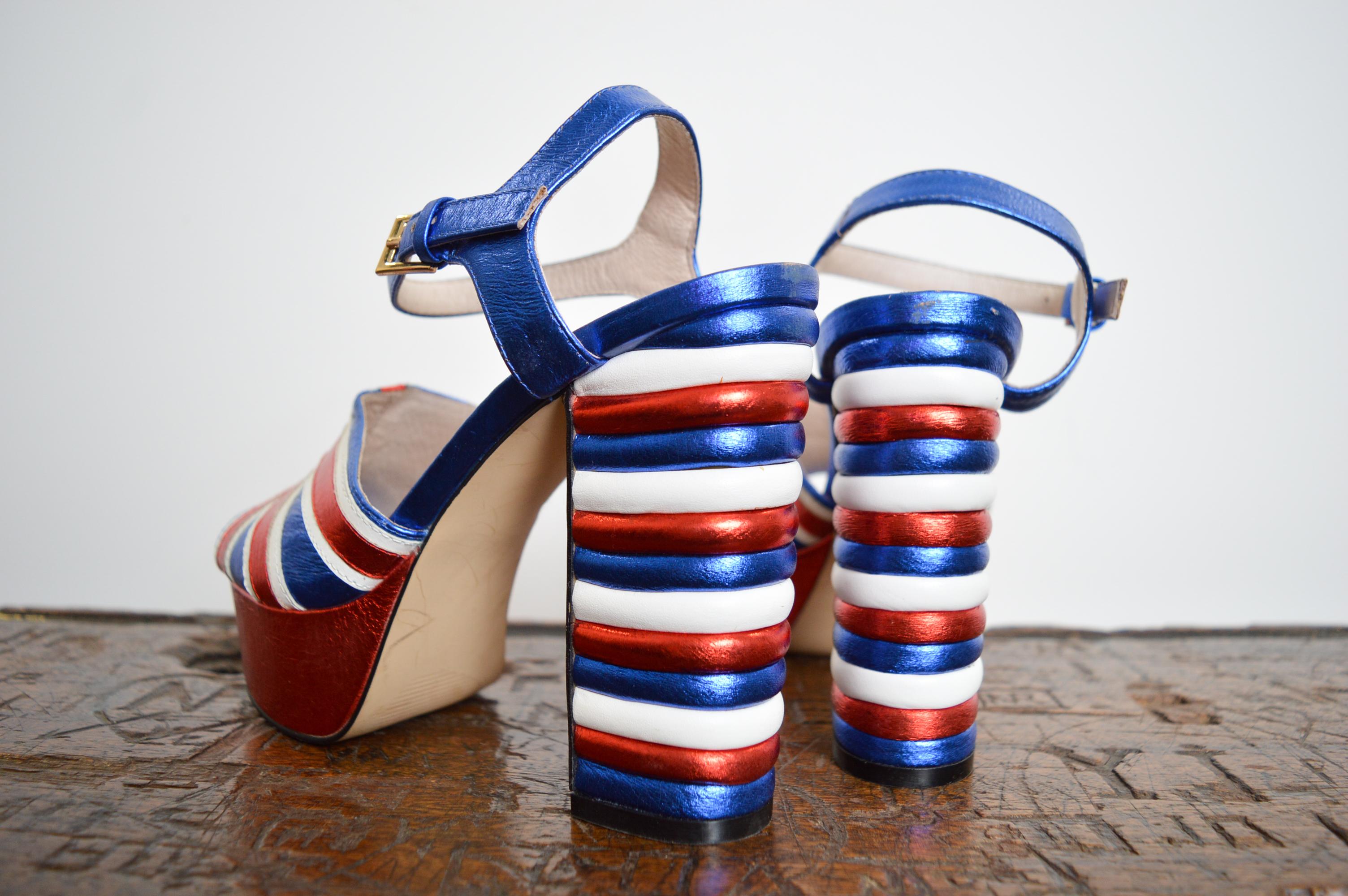 Beige Shellys London Incredible 2000s Union Jack England Flag Leather Platform Sandals For Sale