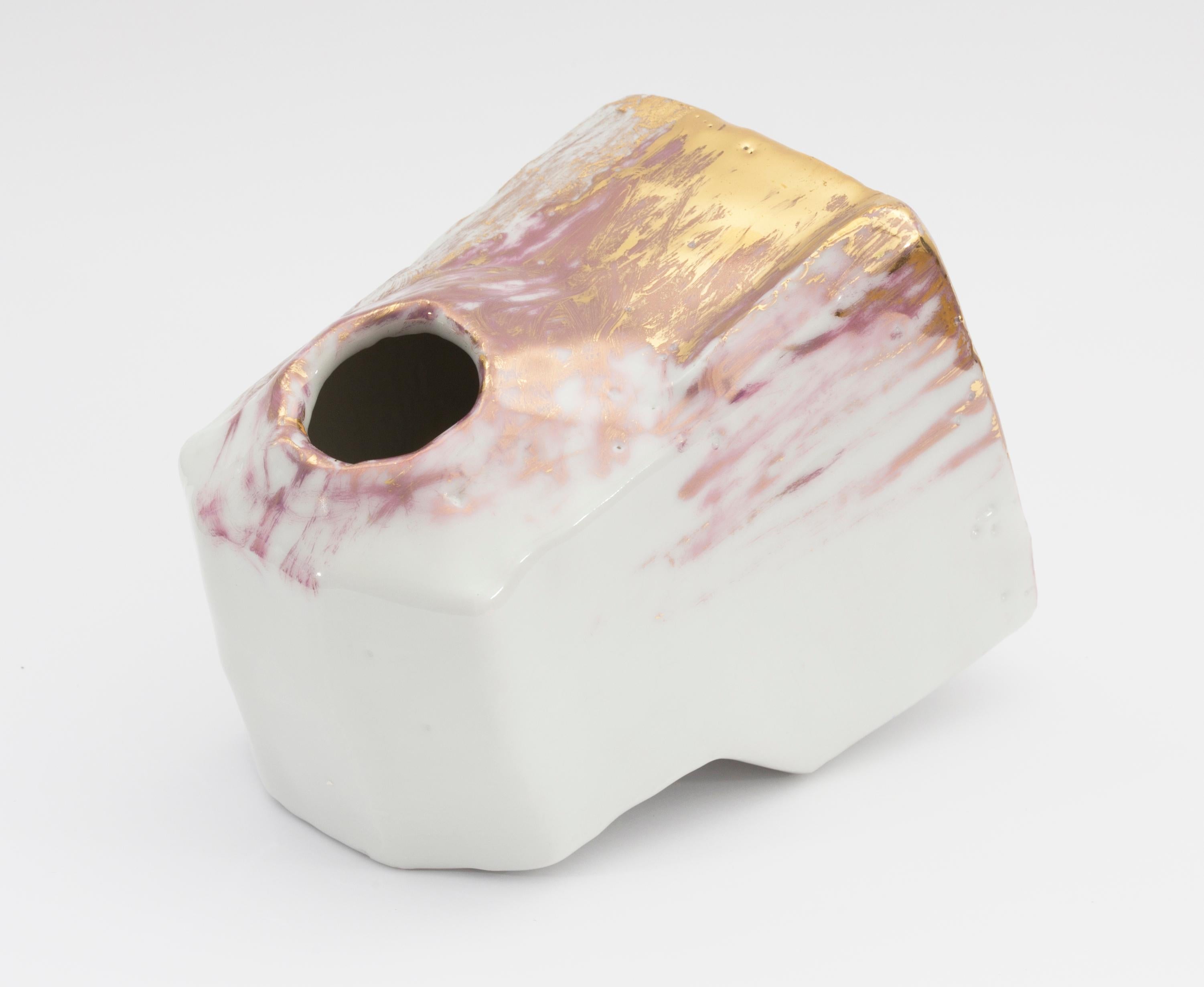 Shelter IV Decorative Object by Dora Stanczel
One of a Kind.
Dimensions: D 9 x W 14 x H 11 cm.
Materials: Porcelain, colored glaze and gold.

Dimensions are variable. A wooden stand can be included. Please contact us.

I create bespoke and luxurious