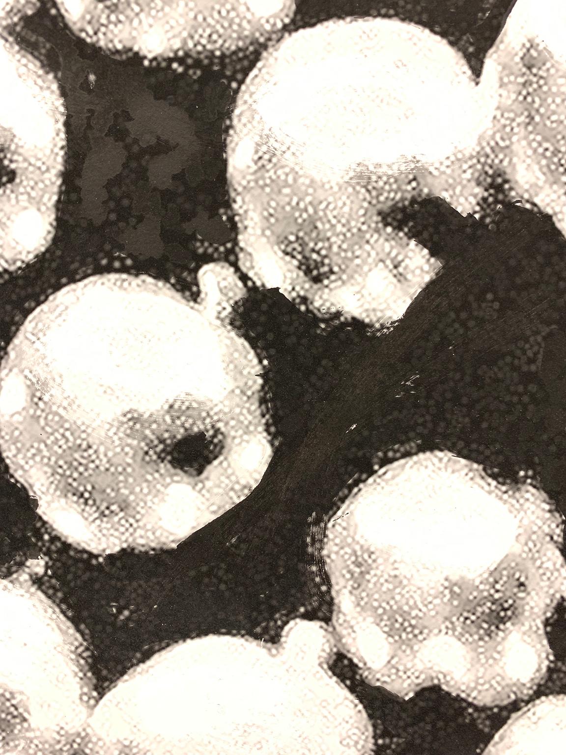 Pearls, 2019, schwarz-weißes handkoloriertes Giclée von Shelter Serra im Angebot 3