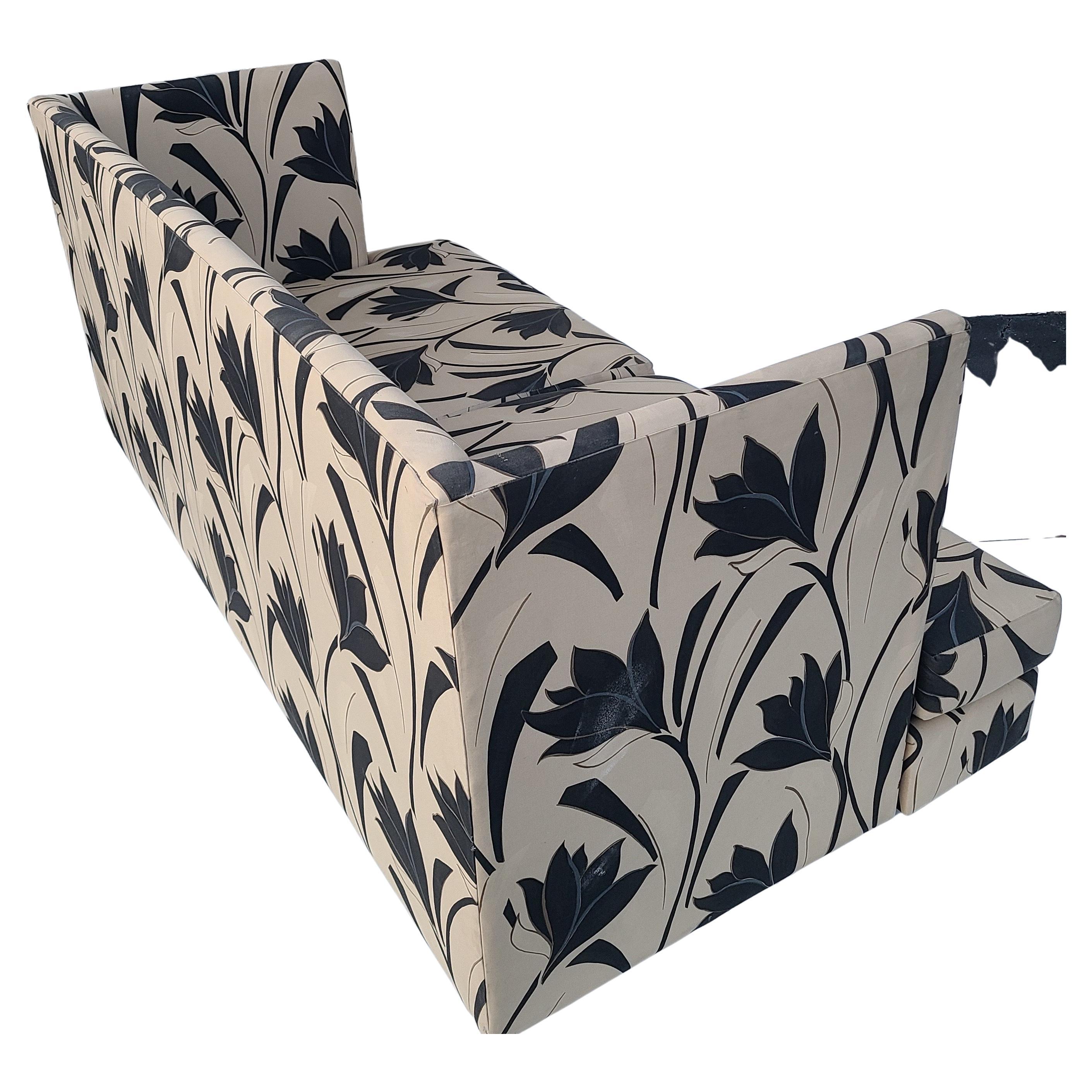 Shelter Sofa Milo Baughman Thayer Coggin In Good Condition In Fraser, MI