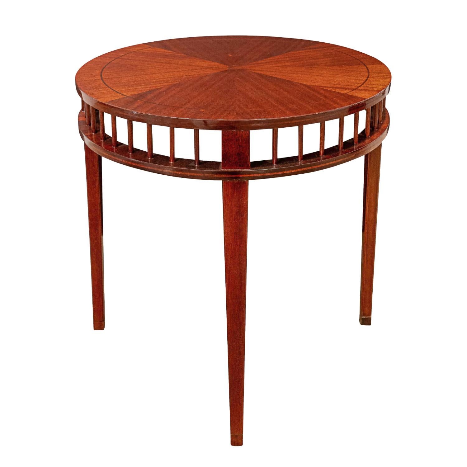 Modern Shelton-Mindel Designed Round Mahogany Side Table 1990s