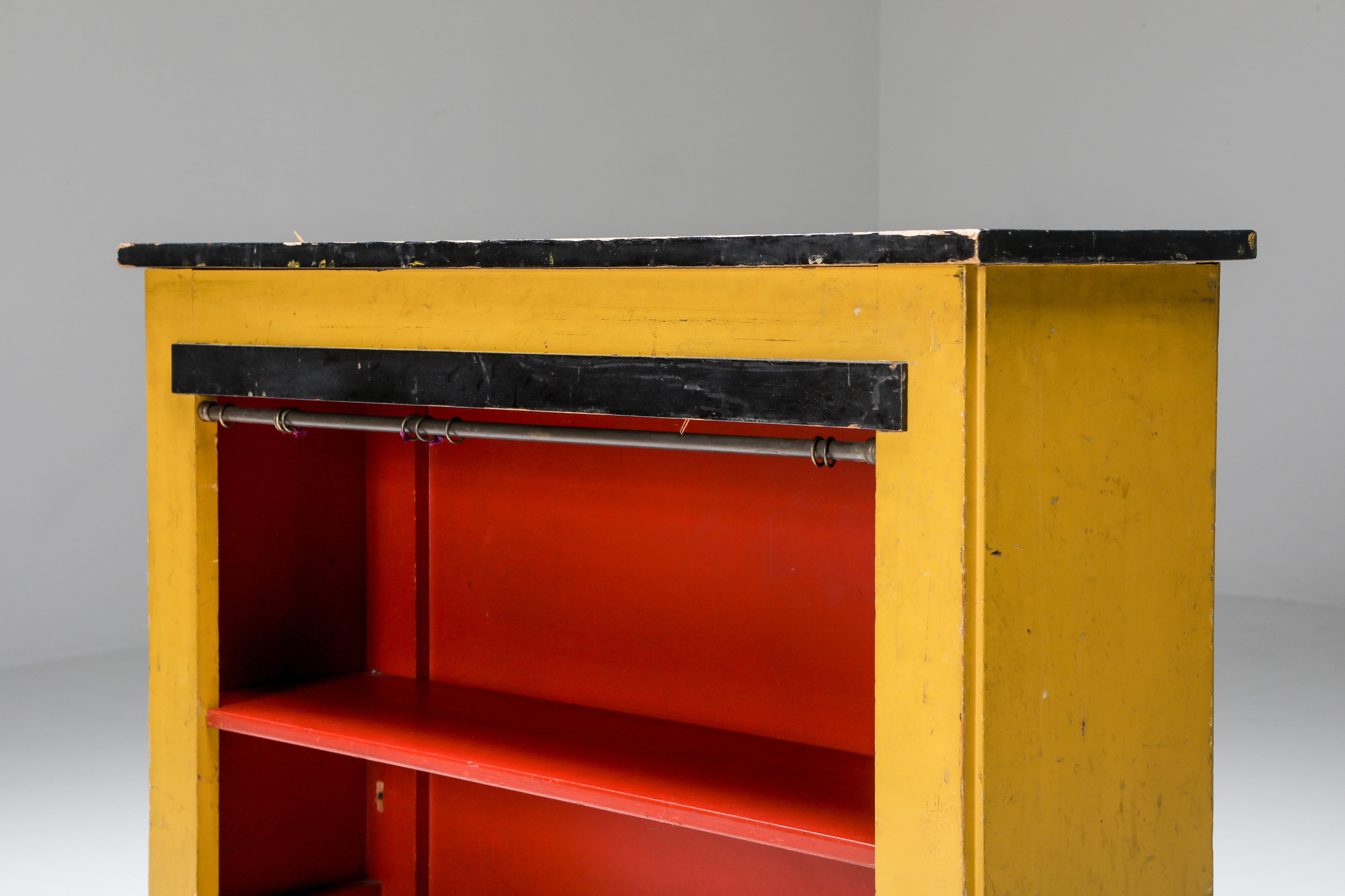 Shelve Cabinet by Dutch Modernist H. Wouda, 1924 For Sale 1