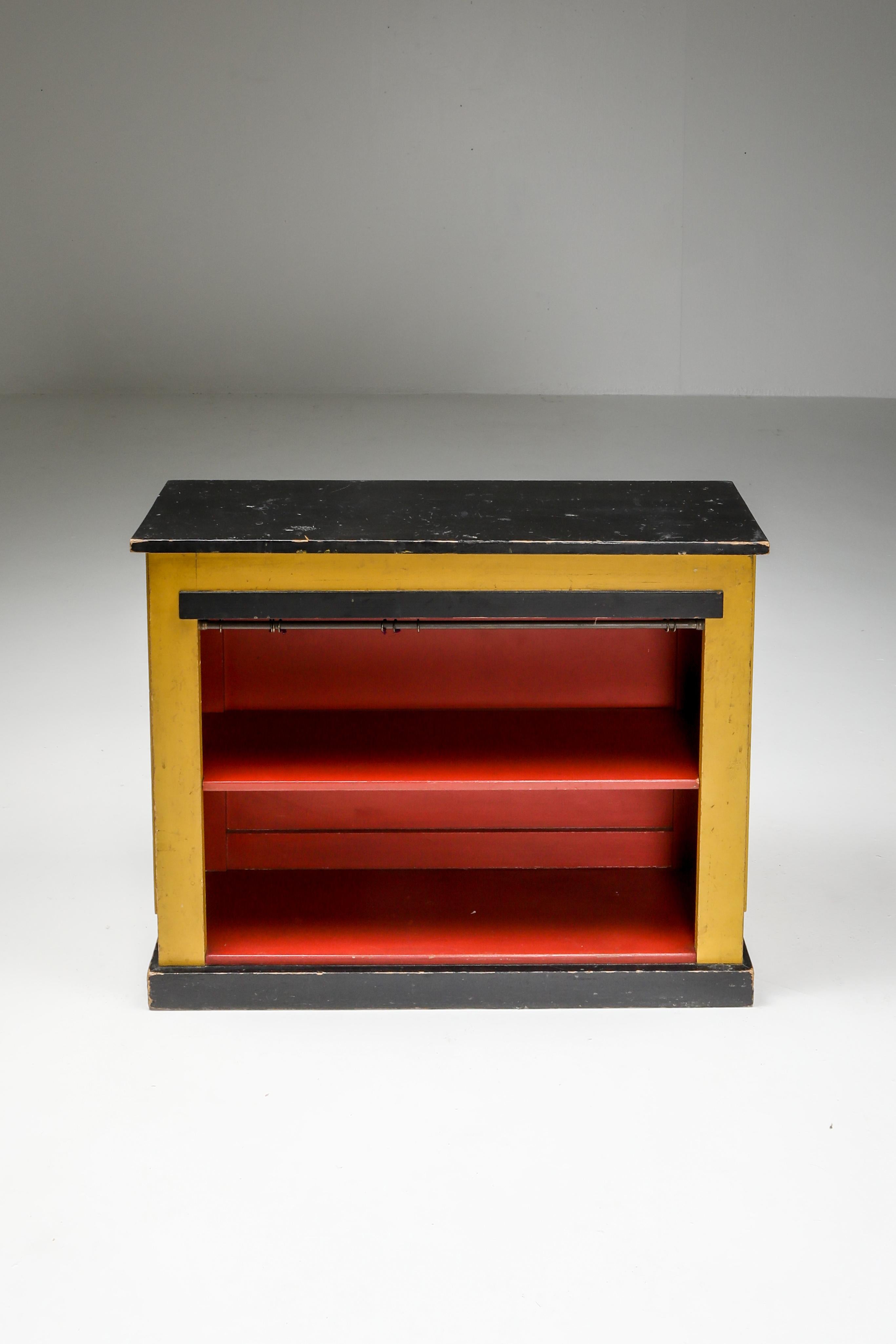 Shelve Cabinet by Dutch Modernist H. Wouda, 1924 For Sale 3