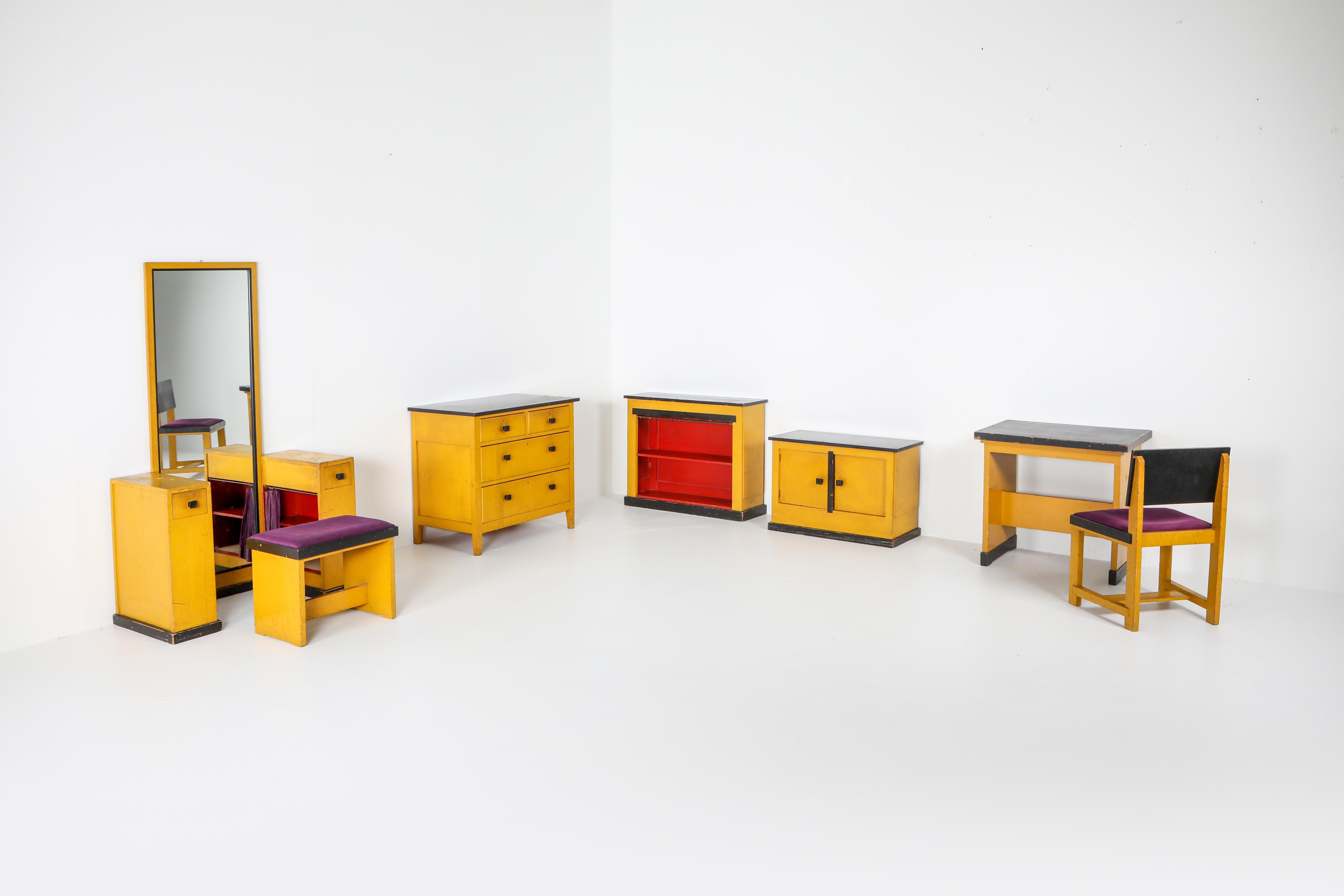 Shelve Cabinet by Dutch Modernist H. Wouda, 1924 For Sale 4