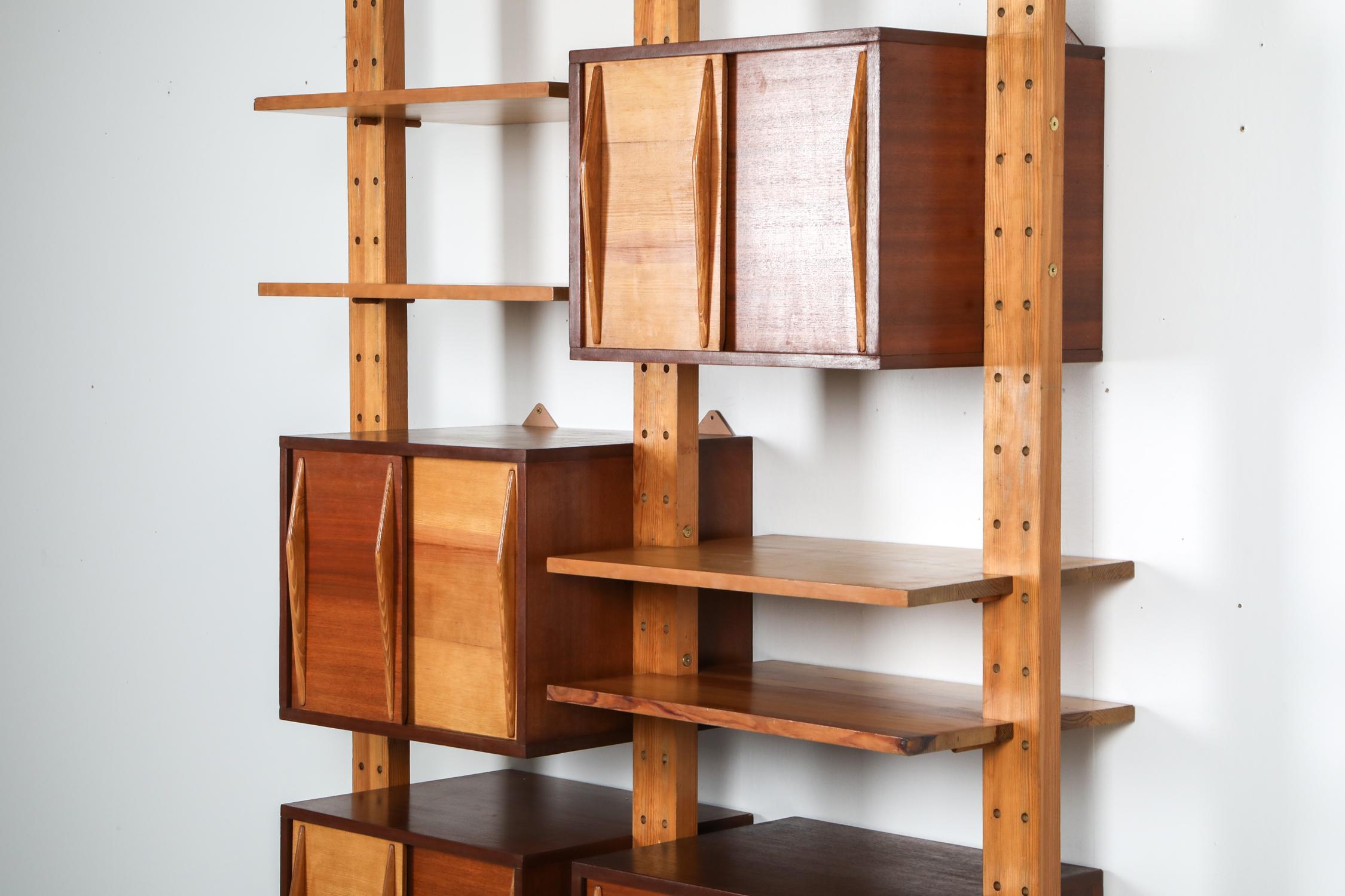 Shelve System France 1970s Inspired by Perriand, Le Corbusier In Excellent Condition In Antwerp, BE