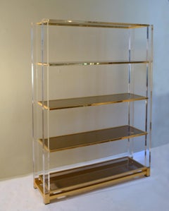 Système d'étagères en lucite, verre et laiton de Charles Hollis Jones