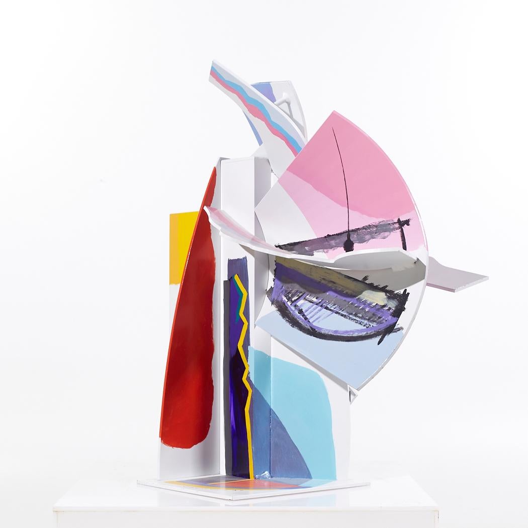 Métal Sculpture abstraite en métal post-moderne Shemi en vente