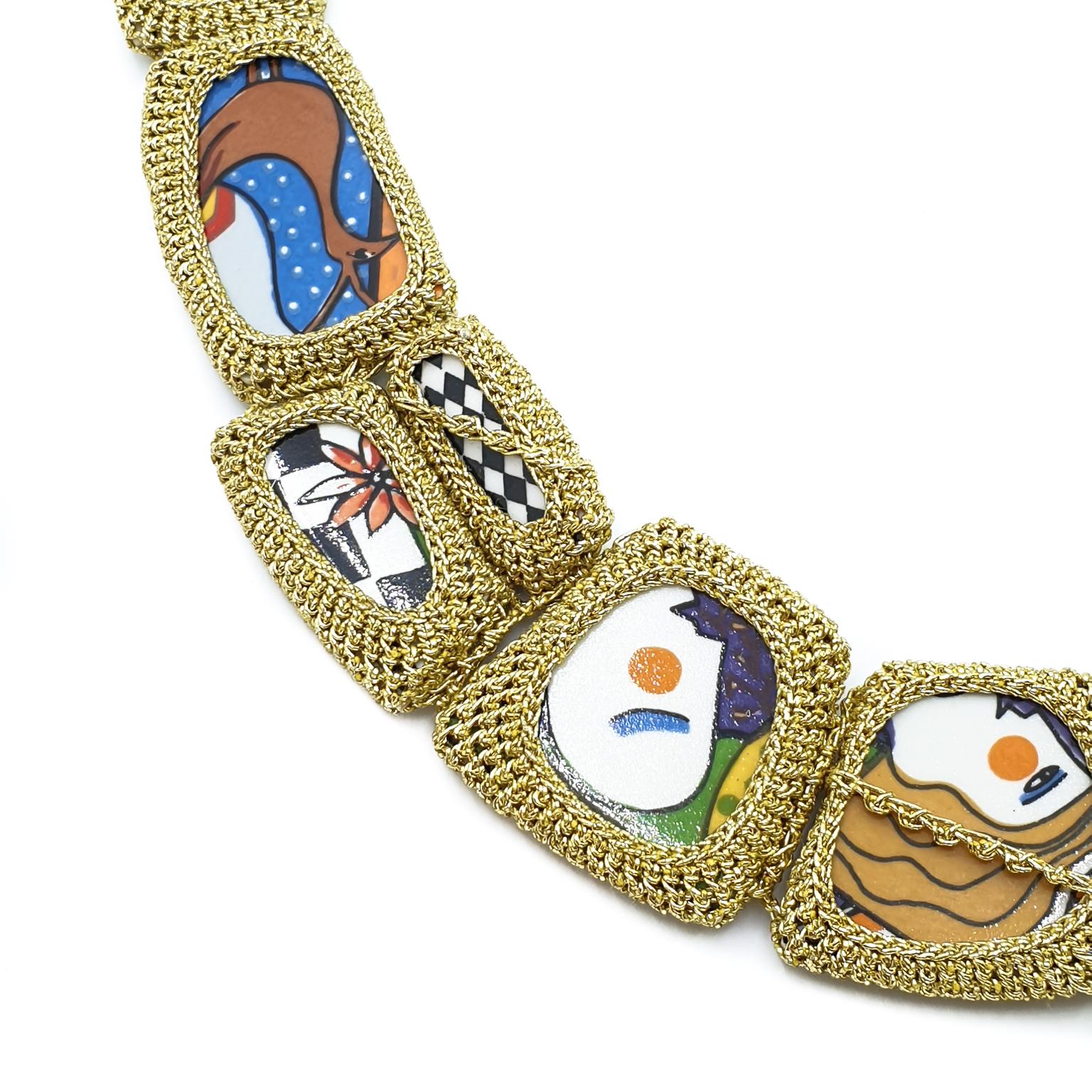 Gold Thread Modern Color Fun Porcelain Contemporary Artistic Fashion Necklace In New Condition For Sale In Kfar Saba, IL