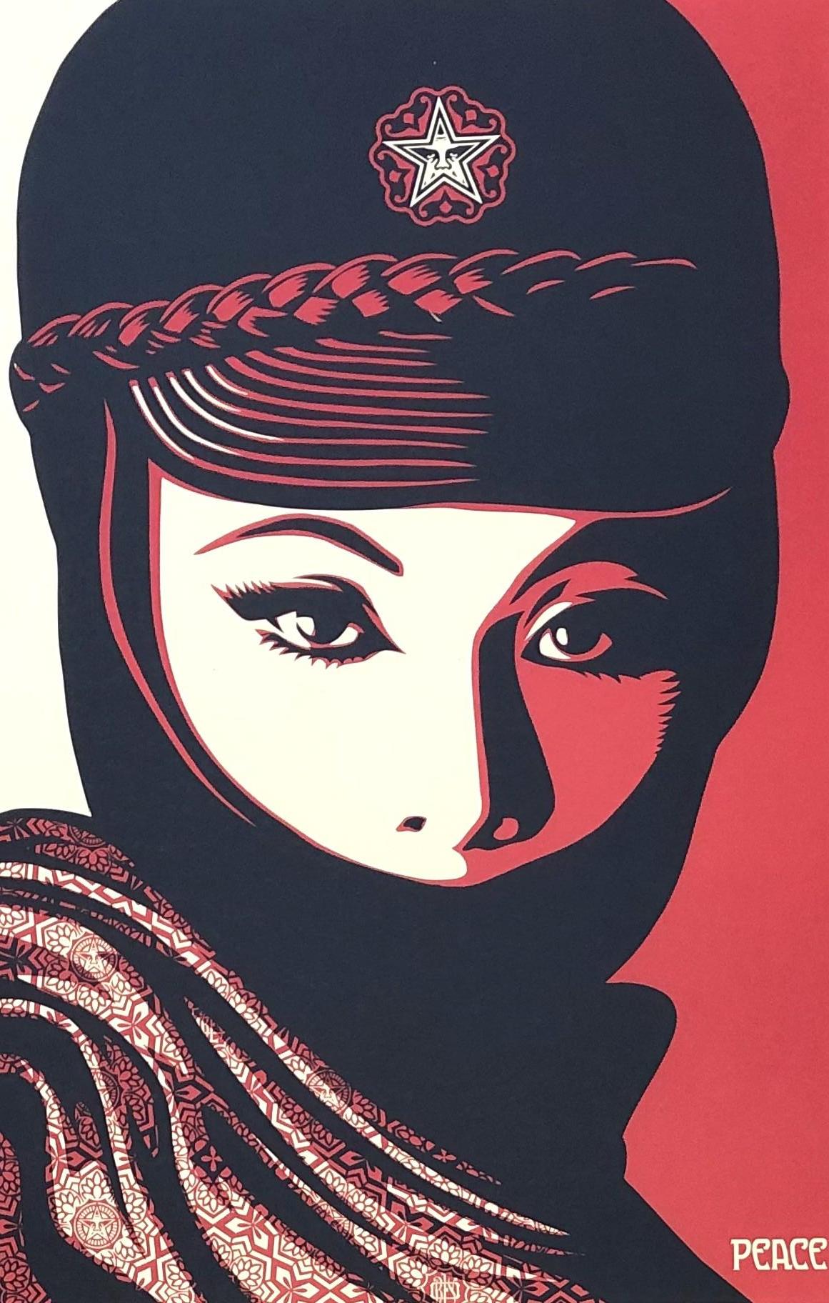 Frau Porträt - Siebdruck Handsigniert  – Print von Shepard Fairey