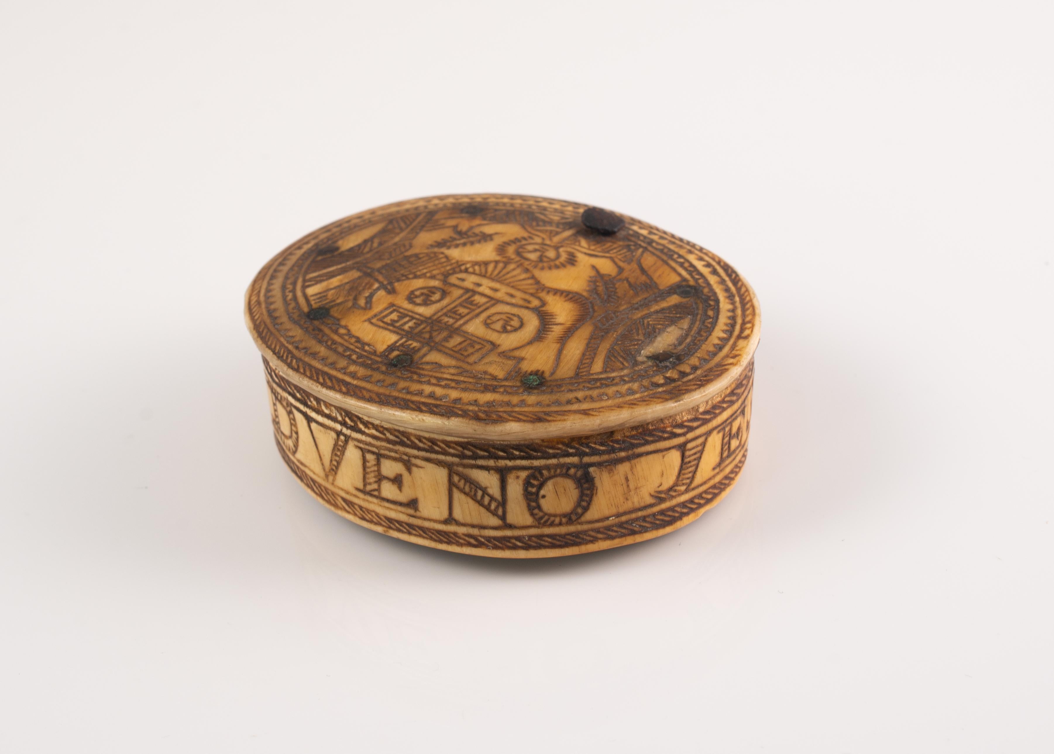 Caja de pastor o caja de rapé. Asta o cuerno tallado. España, 1789. Otro