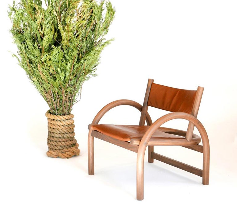 Shepherd S Chair In Solid Bent American Black Walnut And Veg Tanned Leather