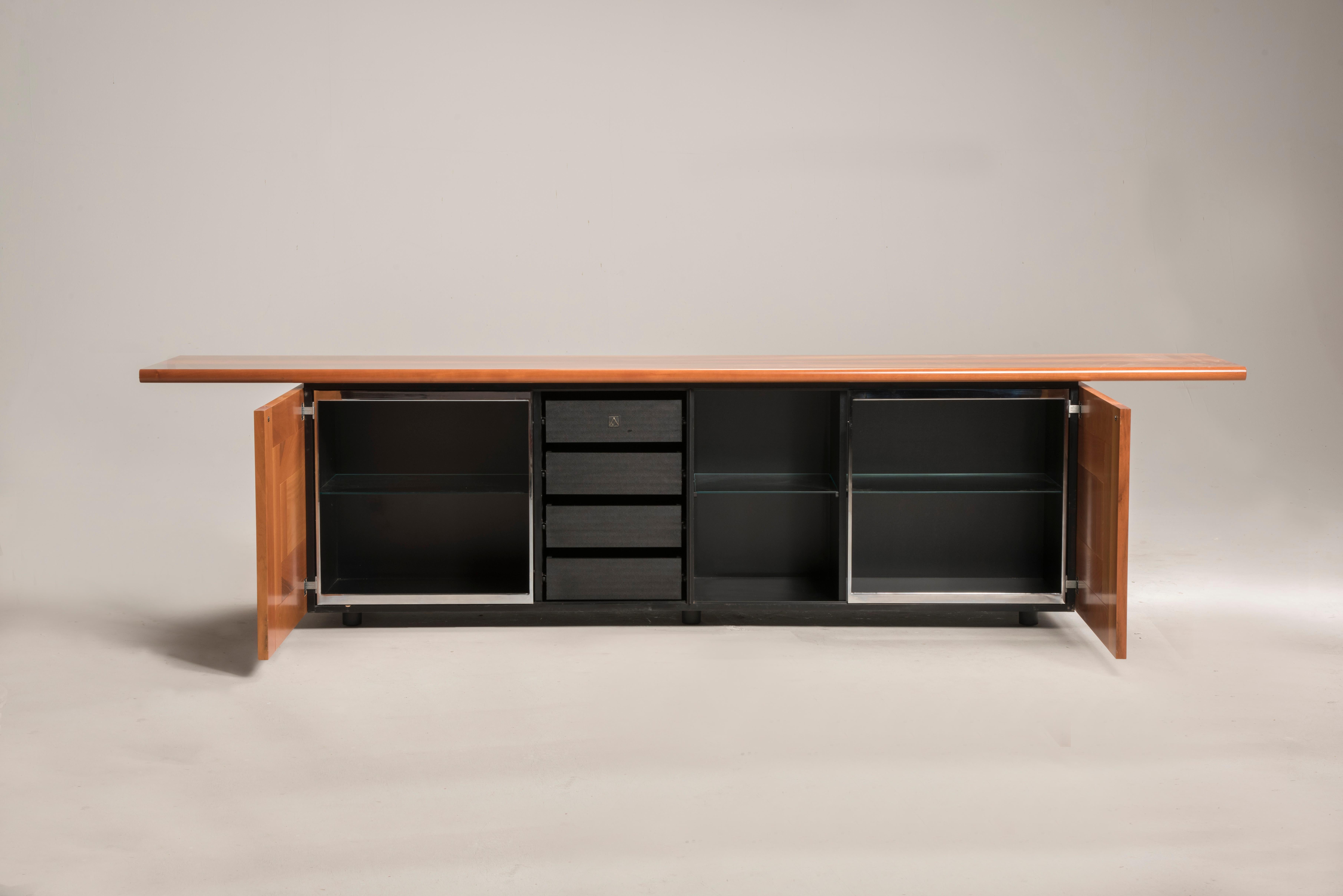 Italian Sheraton Acerbis Walnut Wood Sliding Doors Credenza, Italy, 1977