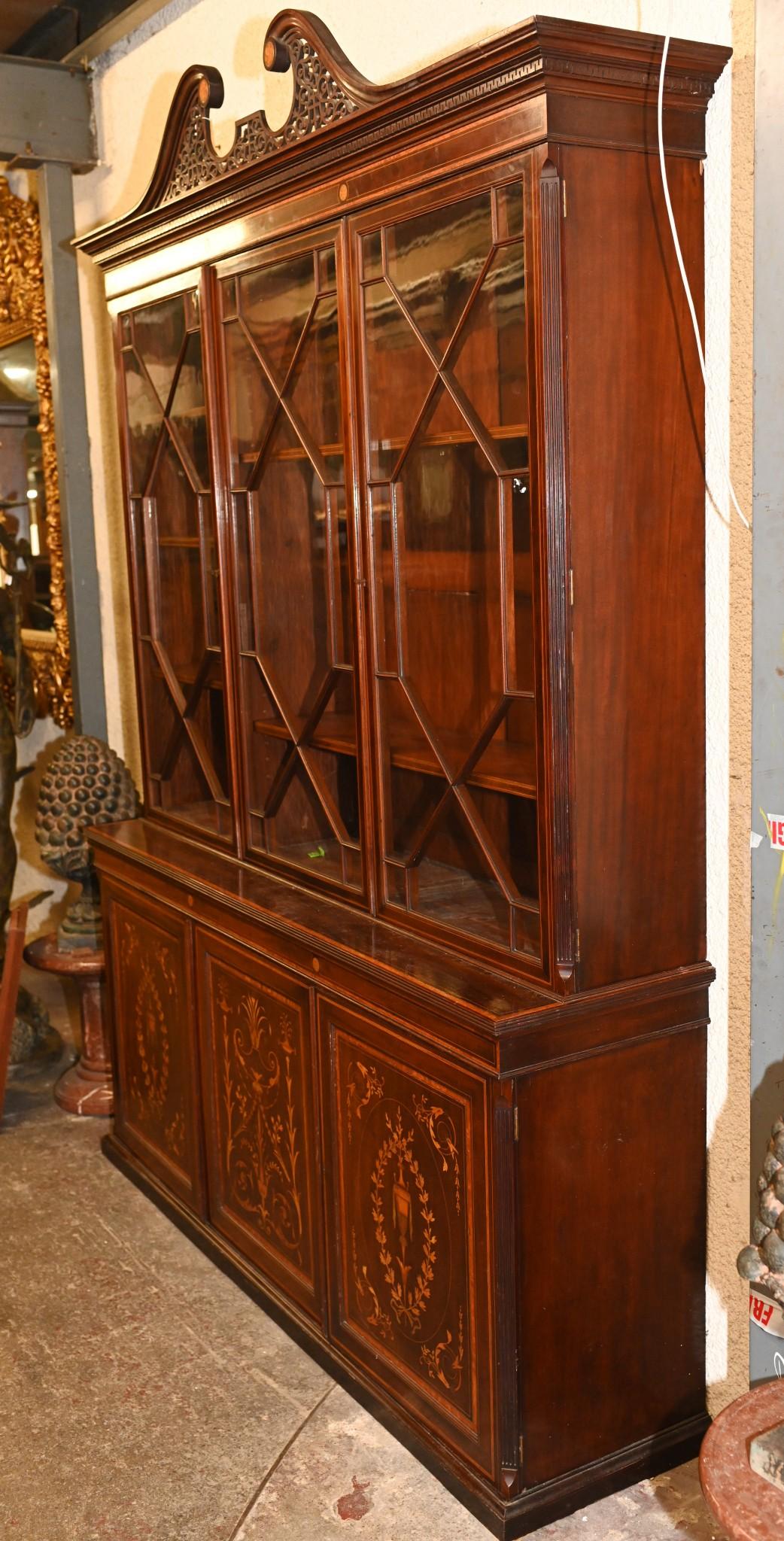 Late 20th Century Sheraton Breakfront Bookcase Mahogany Marquetry Inlay For Sale