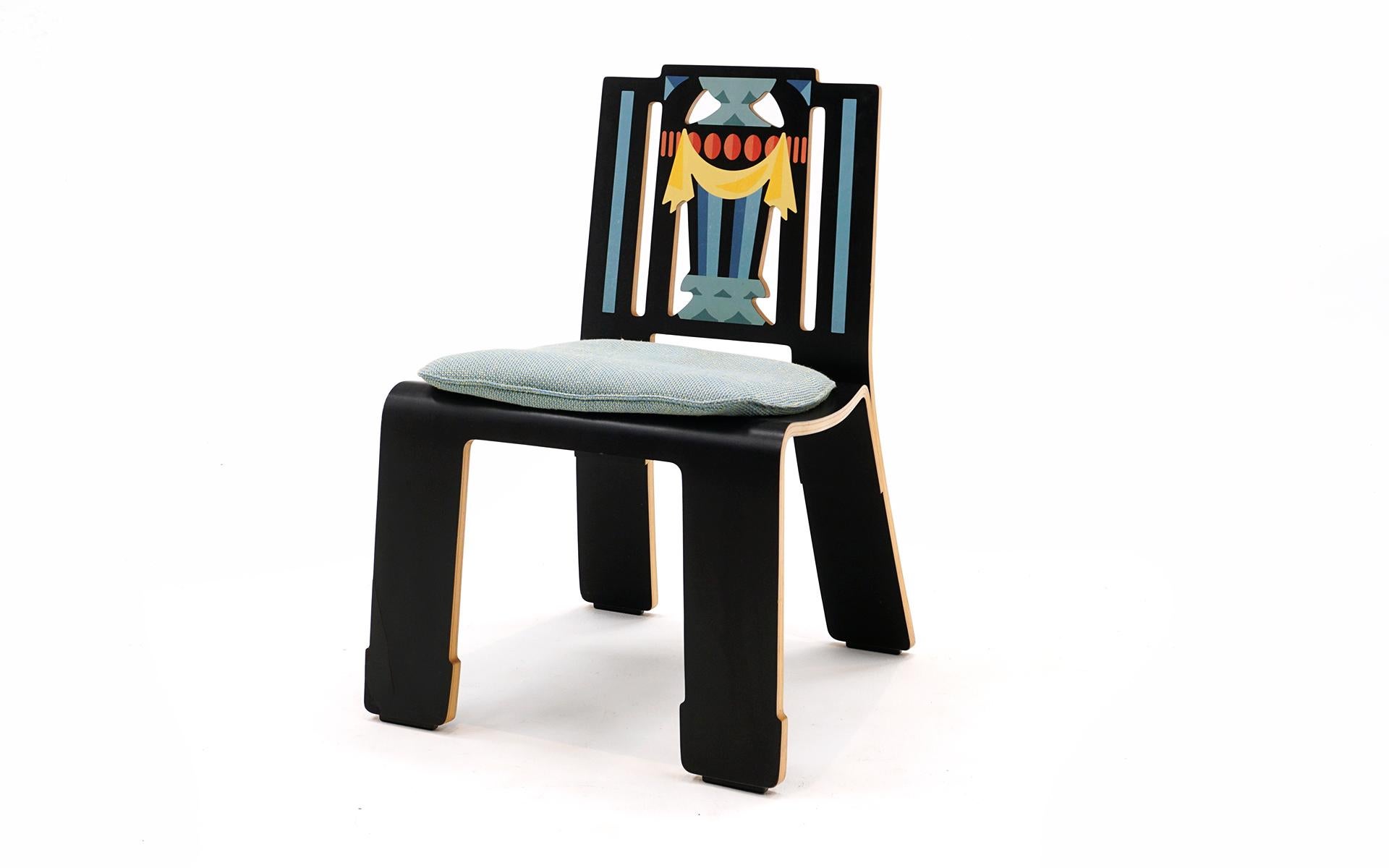 Sheraton Chair by Robert Venturi for Knoll, Black, Blue and Yellow, Signed In Good Condition In Kansas City, MO