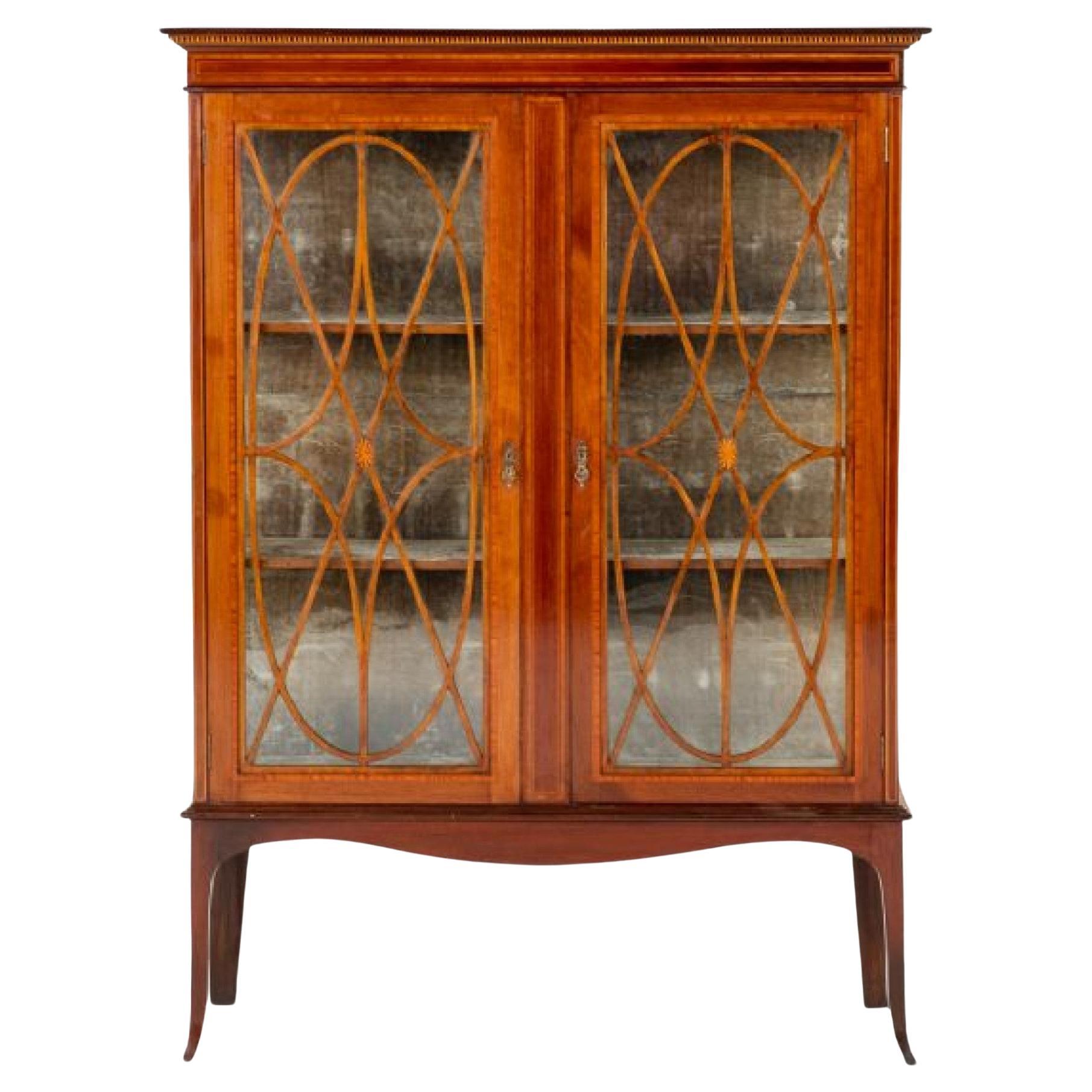 1930s Mahogany Sheraton Style Display For Sale at 1stDibs