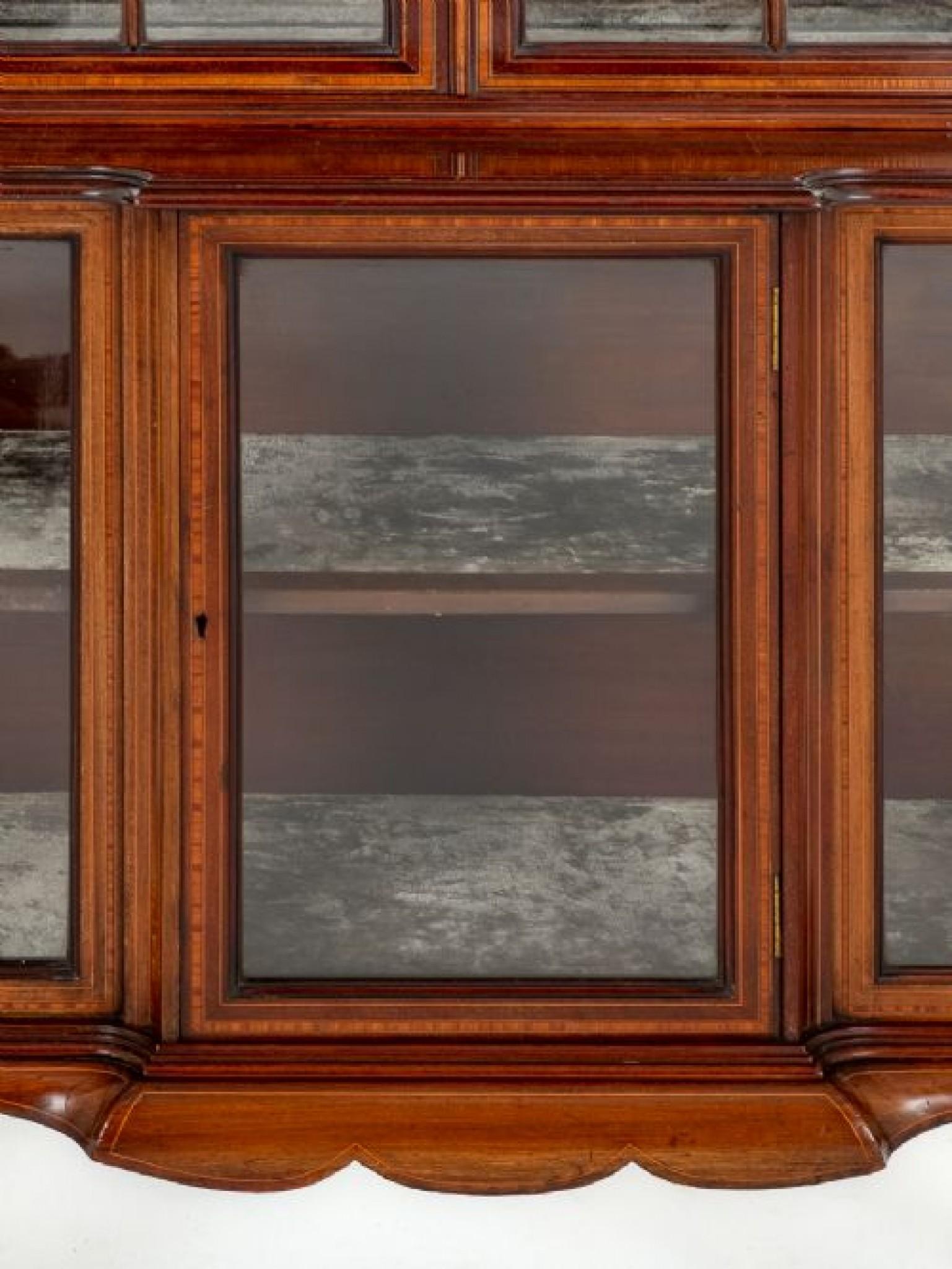 Late 19th Century Sheraton Display Cabinet Mahogany Revival 1890 For Sale
