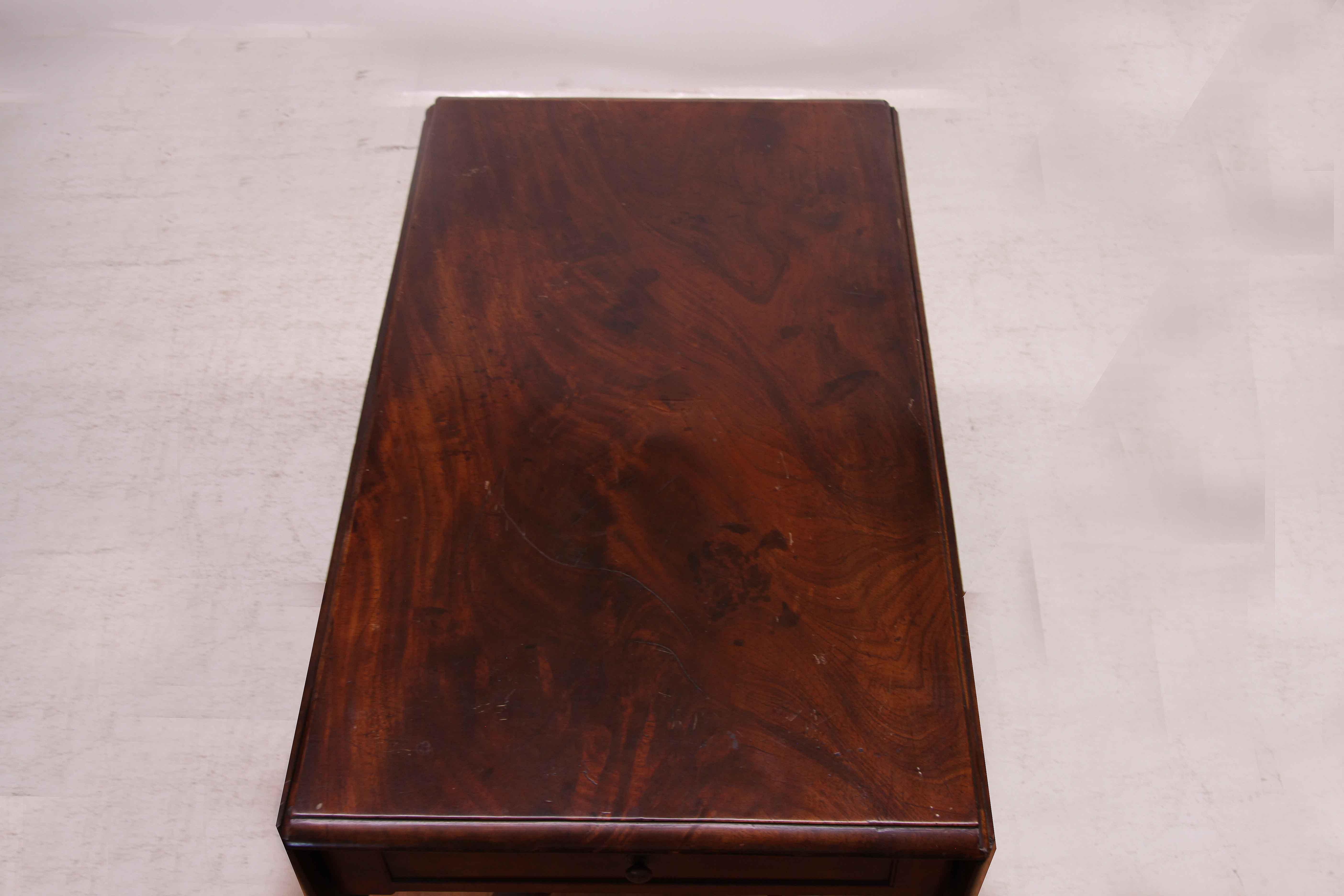 Sheraton Drop Leaf Tisch (Frühes 19. Jahrhundert) im Angebot
