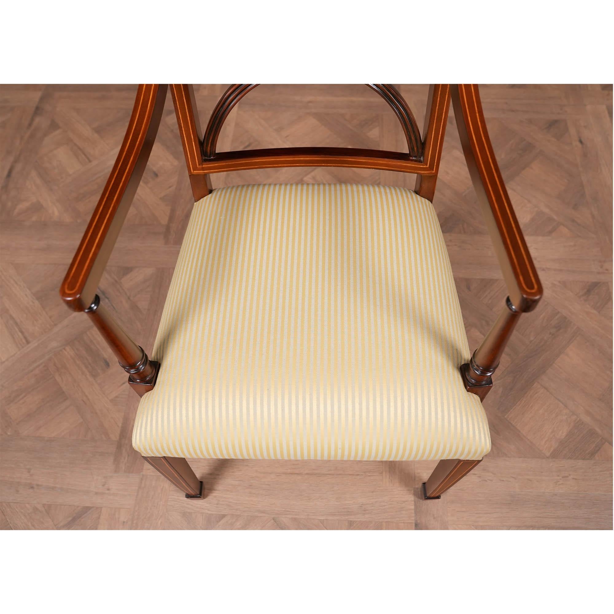 XXI secolo e contemporaneo Set di 10 sedie Sheraton in mogano intarsiato in vendita