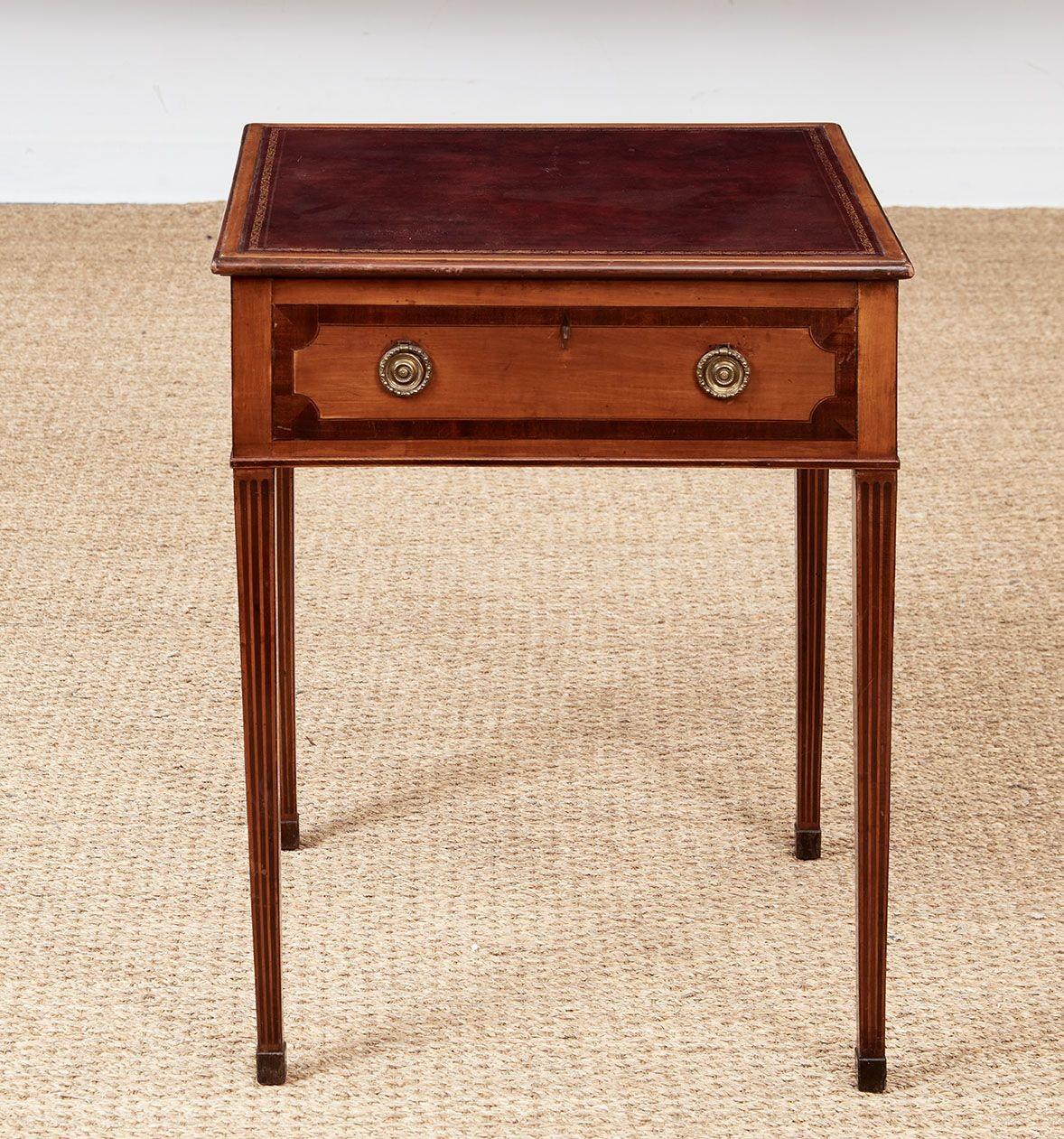 Sheraton Leather Topped Table For Sale 1