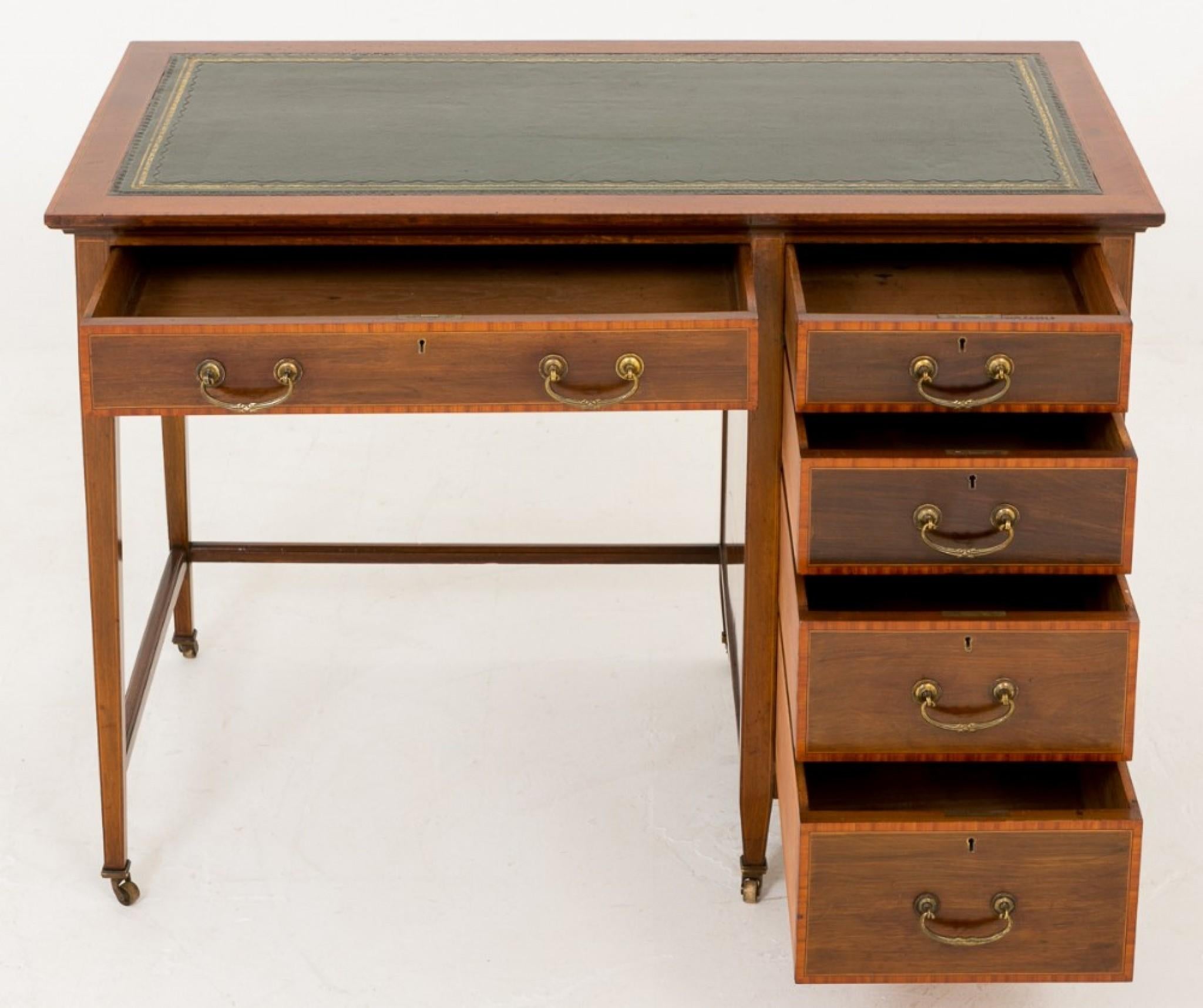 Sheraton Mahogany Desk - Antique Revival Desks Circa 1890 In Good Condition For Sale In Potters Bar, GB
