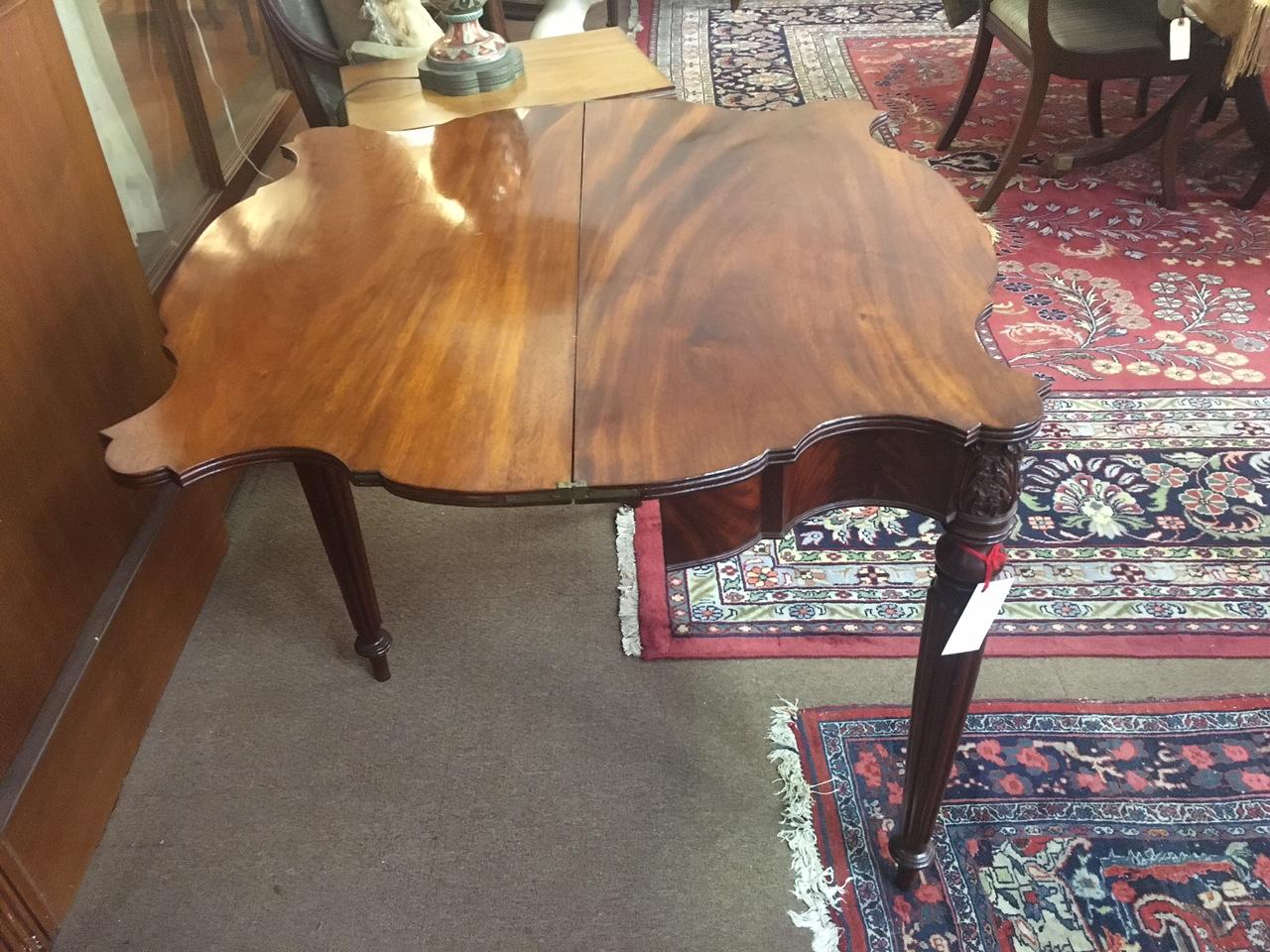 Sheraton Mahogany Game Table w/ Reeded Legs Serpentine Top Acanthus Leg Carvings For Sale 6