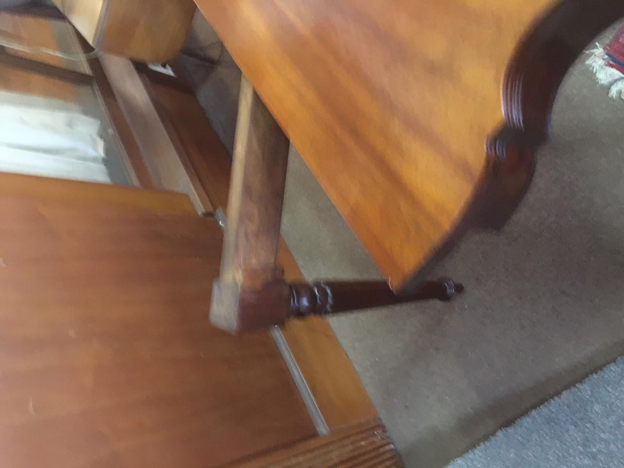 Sheraton Mahogany Game Table w/ Reeded Legs Serpentine Top Acanthus Leg Carvings For Sale 7