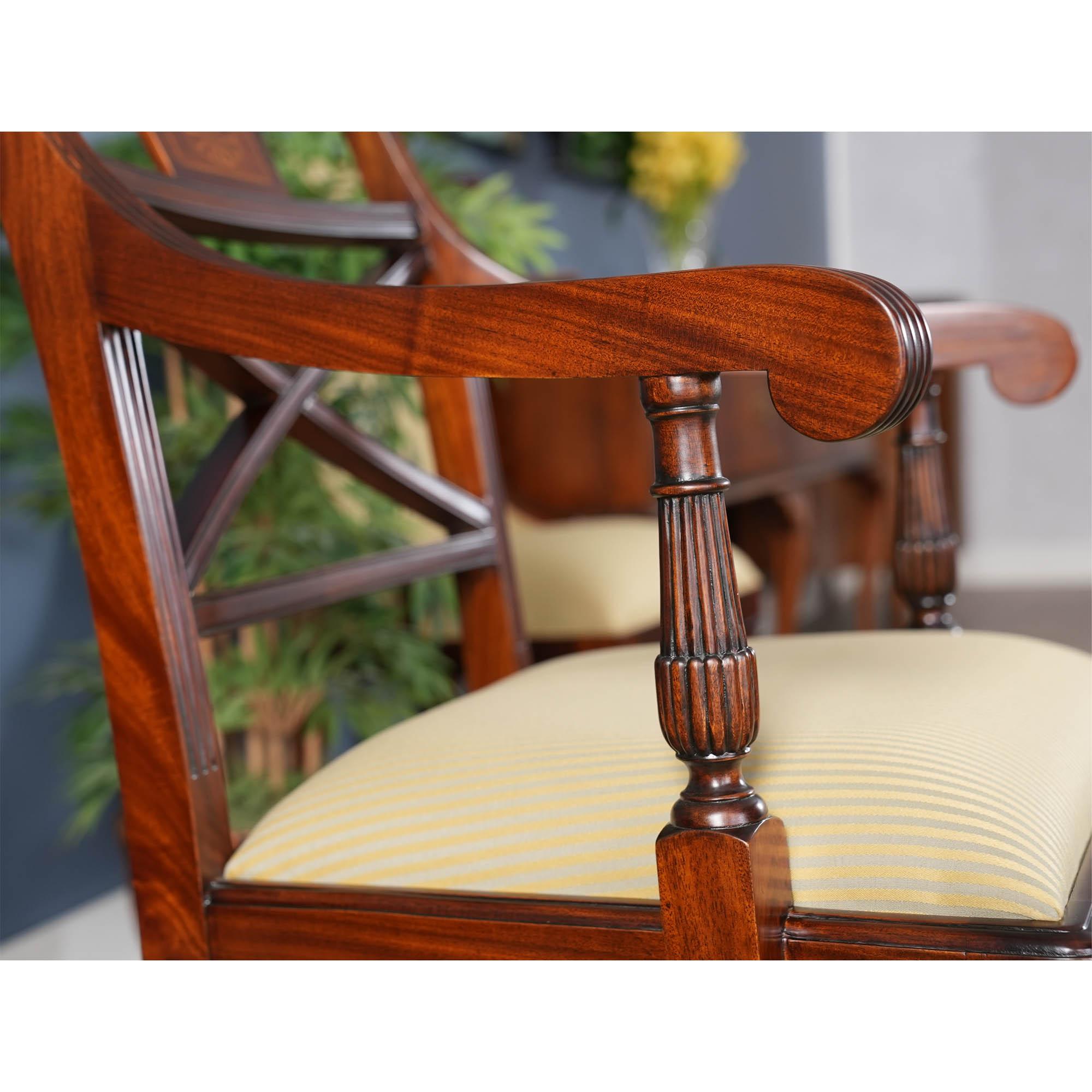 Sheraton-Mahagoni-Stühle mit Intarsien, 10er-Set im Angebot 3