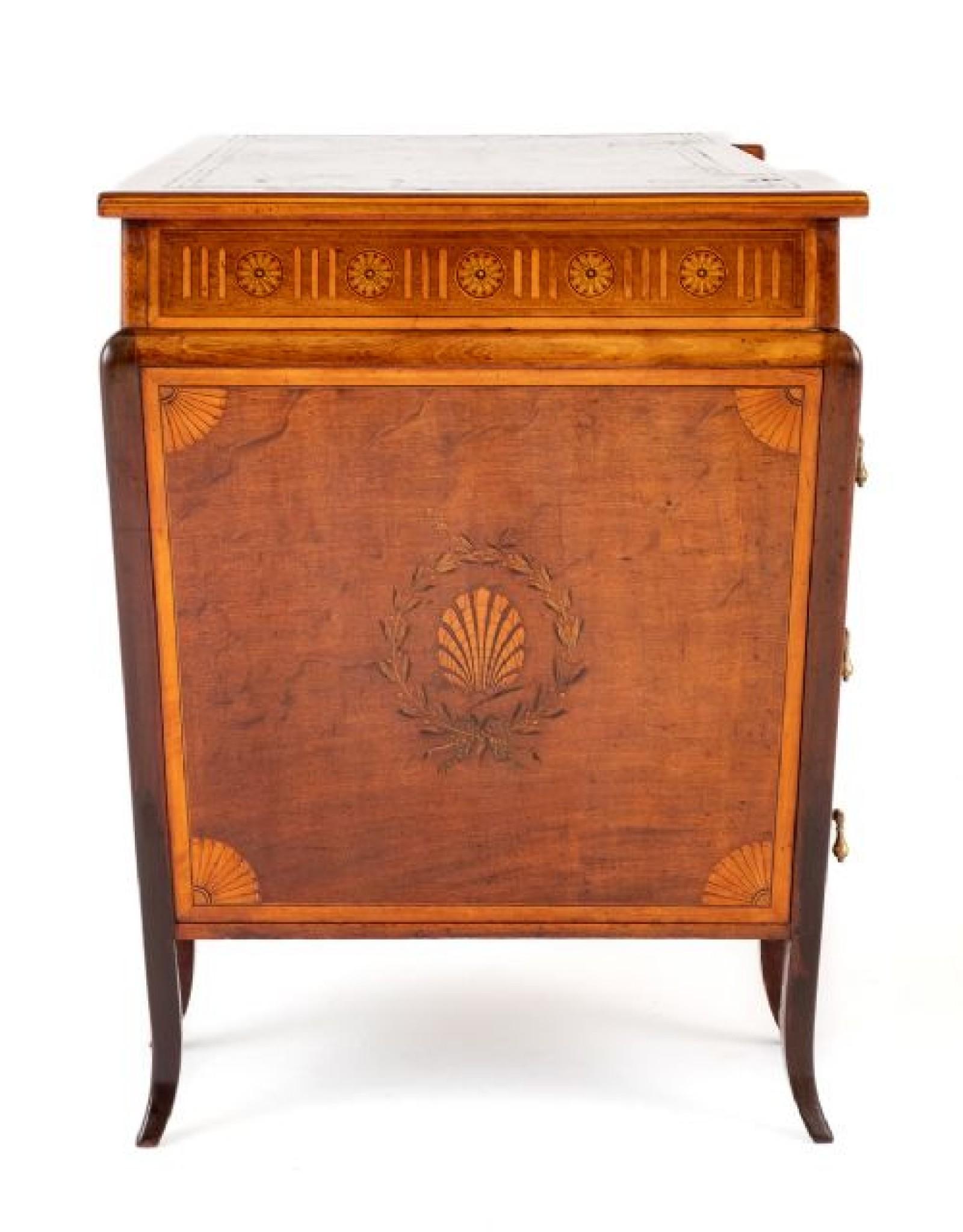Sheraton Pedestal Desk Shaped Marquetry Inlay For Sale 9