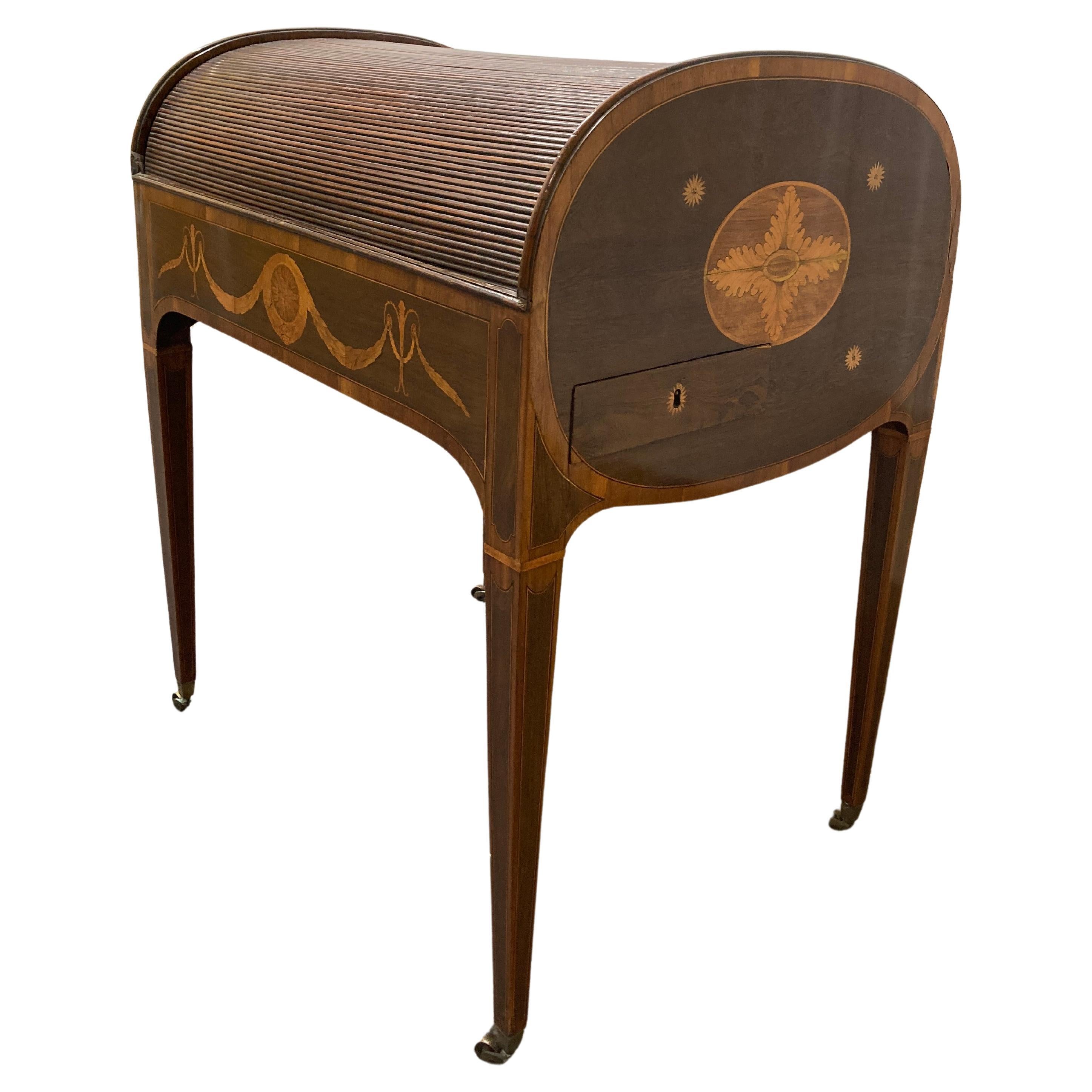 Bureau tambour d'époque Sheraton Partridgewood en vente