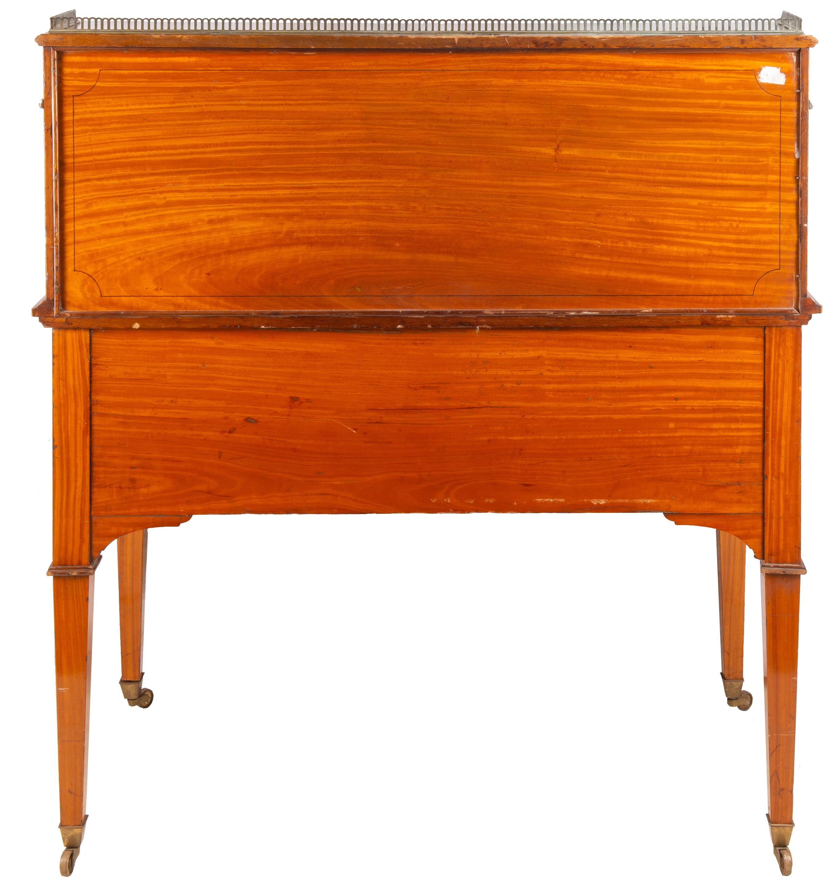 Bureau cylindrique de style néo-historique Sheraton, vers 1890 en vente 3