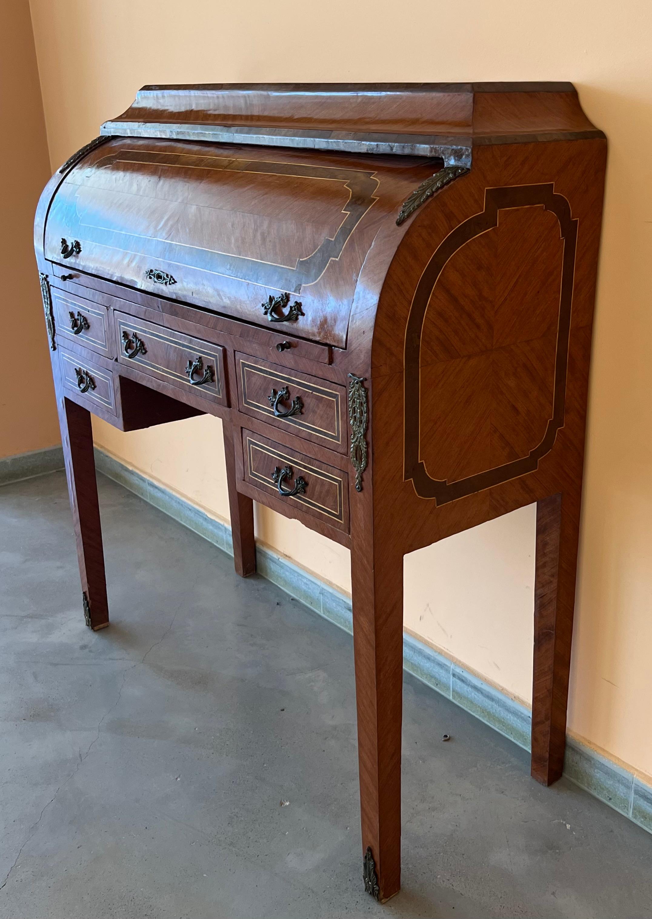 Européen Bureau cylindrique de style néo-historique Sheraton, bureau avec marqueterie, vers 1890 en vente