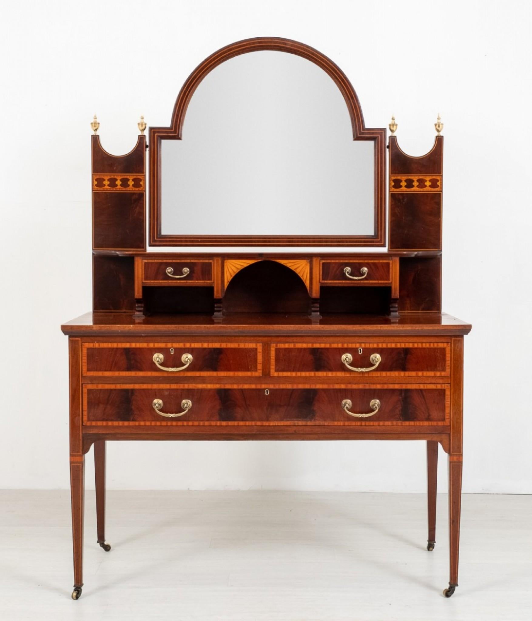 Sheraton Revival Dresser Desk, Antique Mahogany Furniture, 1890 In Good Condition In Potters Bar, GB