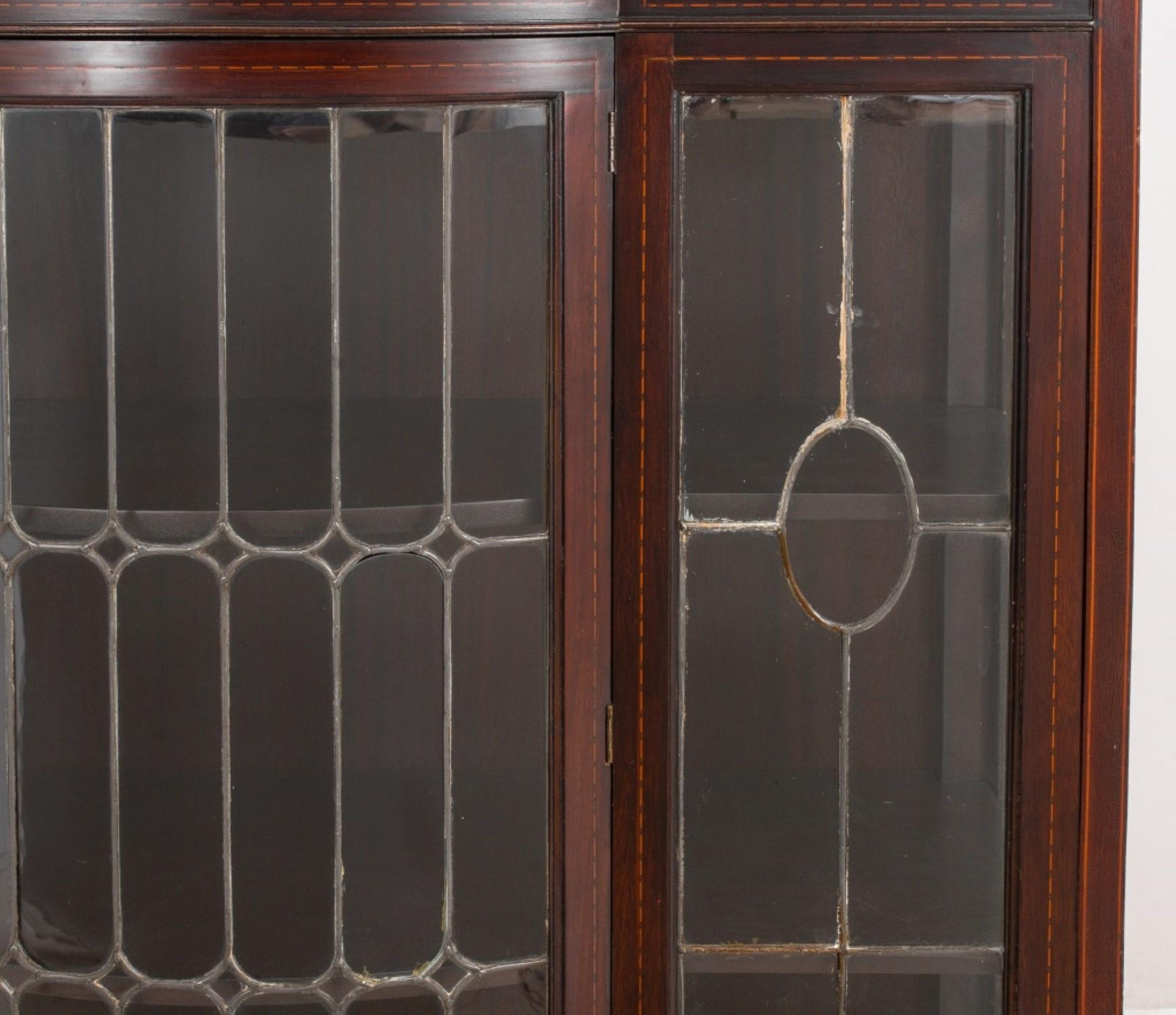 Sheraton Revival Glazed Display Cabinet In Good Condition In New York, NY