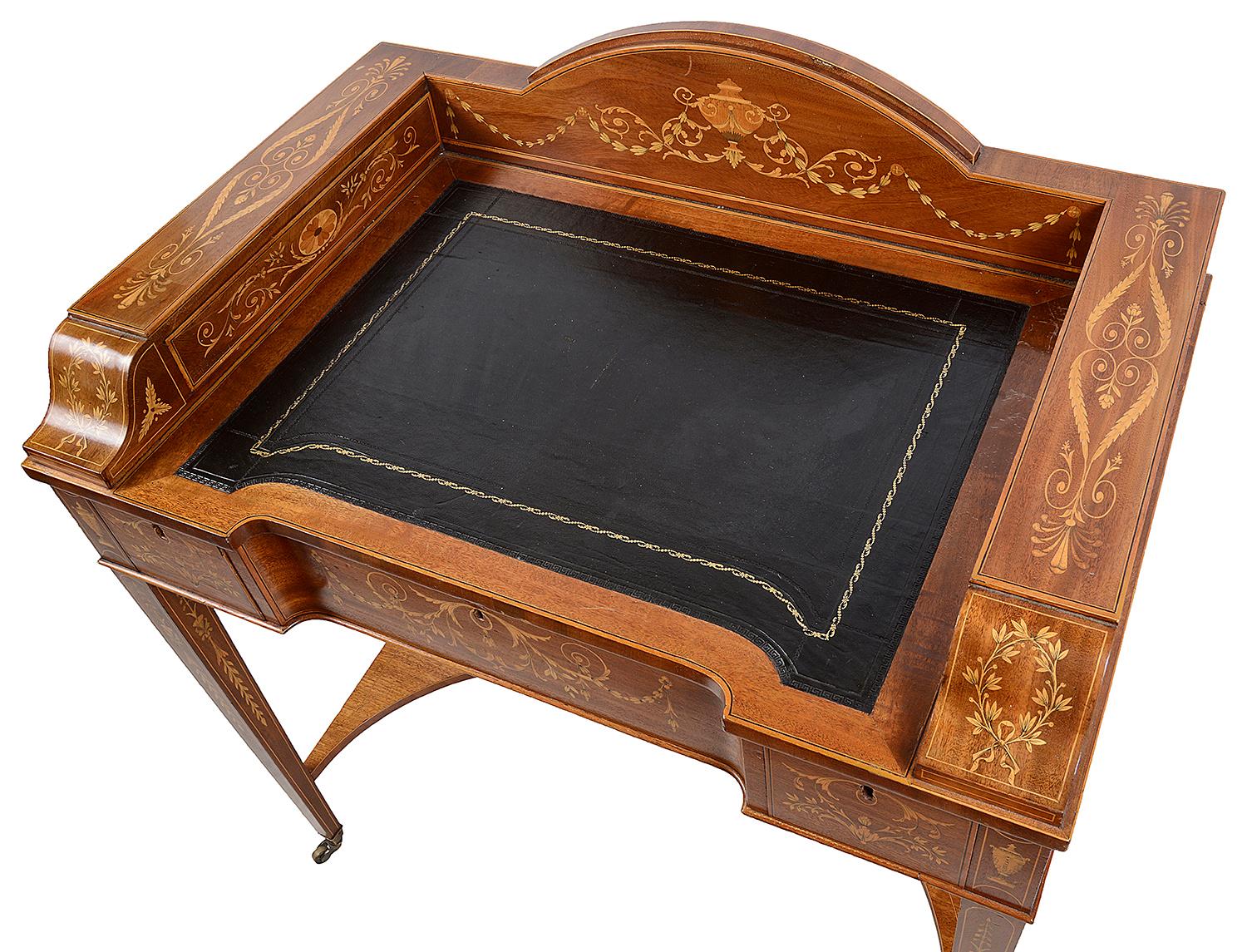 Mahagoni-Schreibtisch mit Intarsien im Sheraton-Stil für Damen:: 19 im Angebot 6